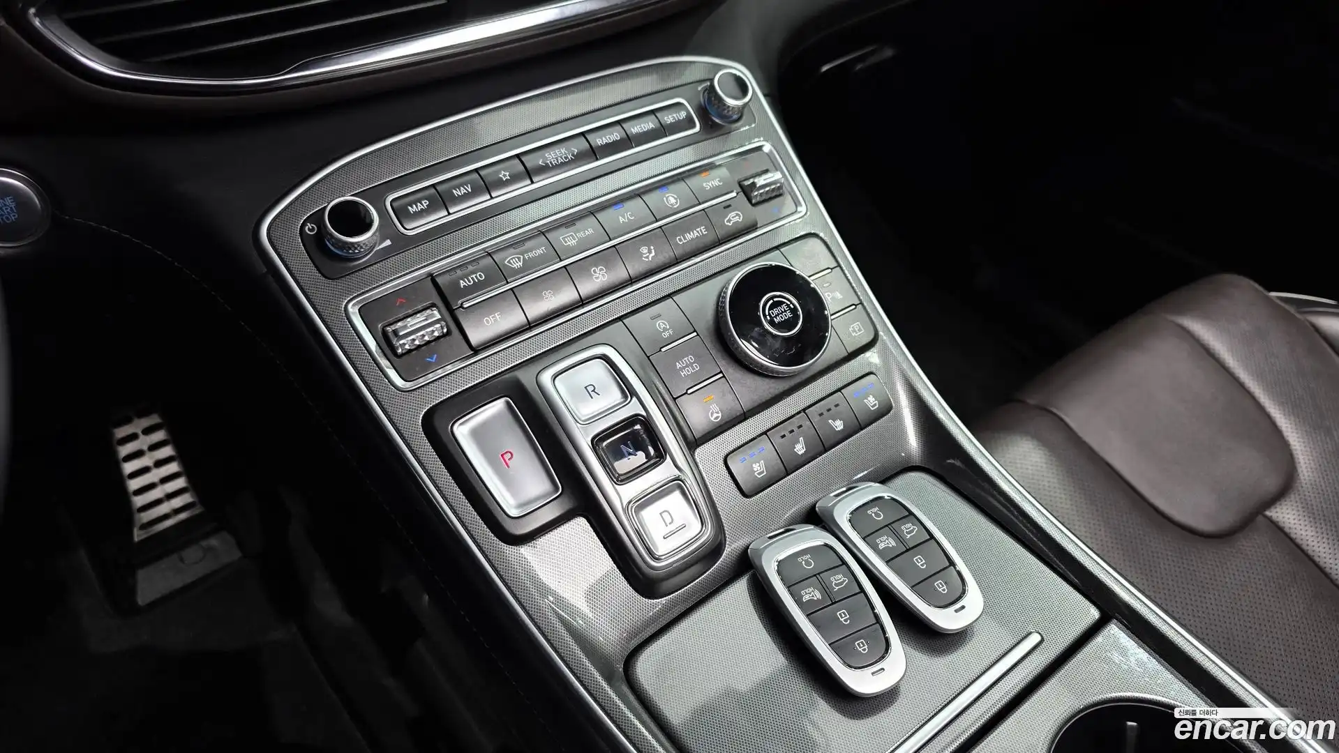Santafe Hyundai 2022.11-INNER-009