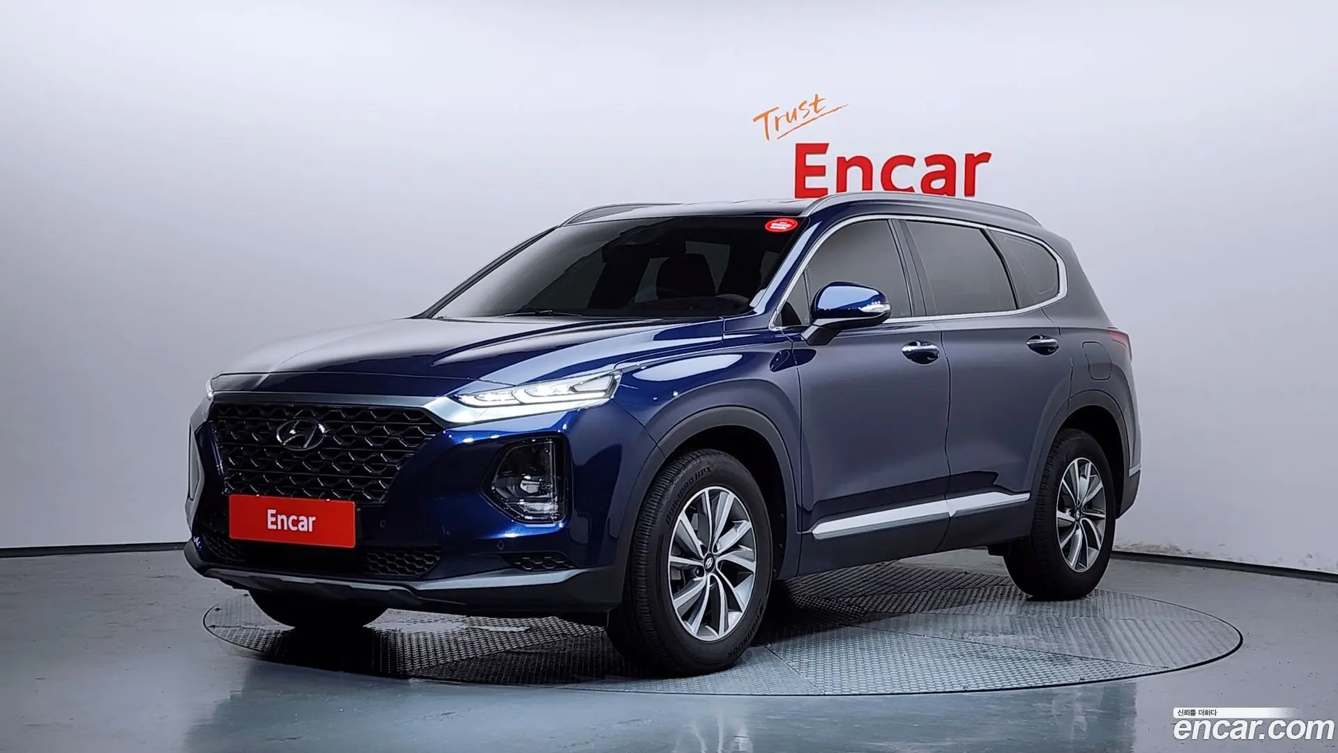 Main__Slider__Photo:Santafe Hyundai 2020.0-0