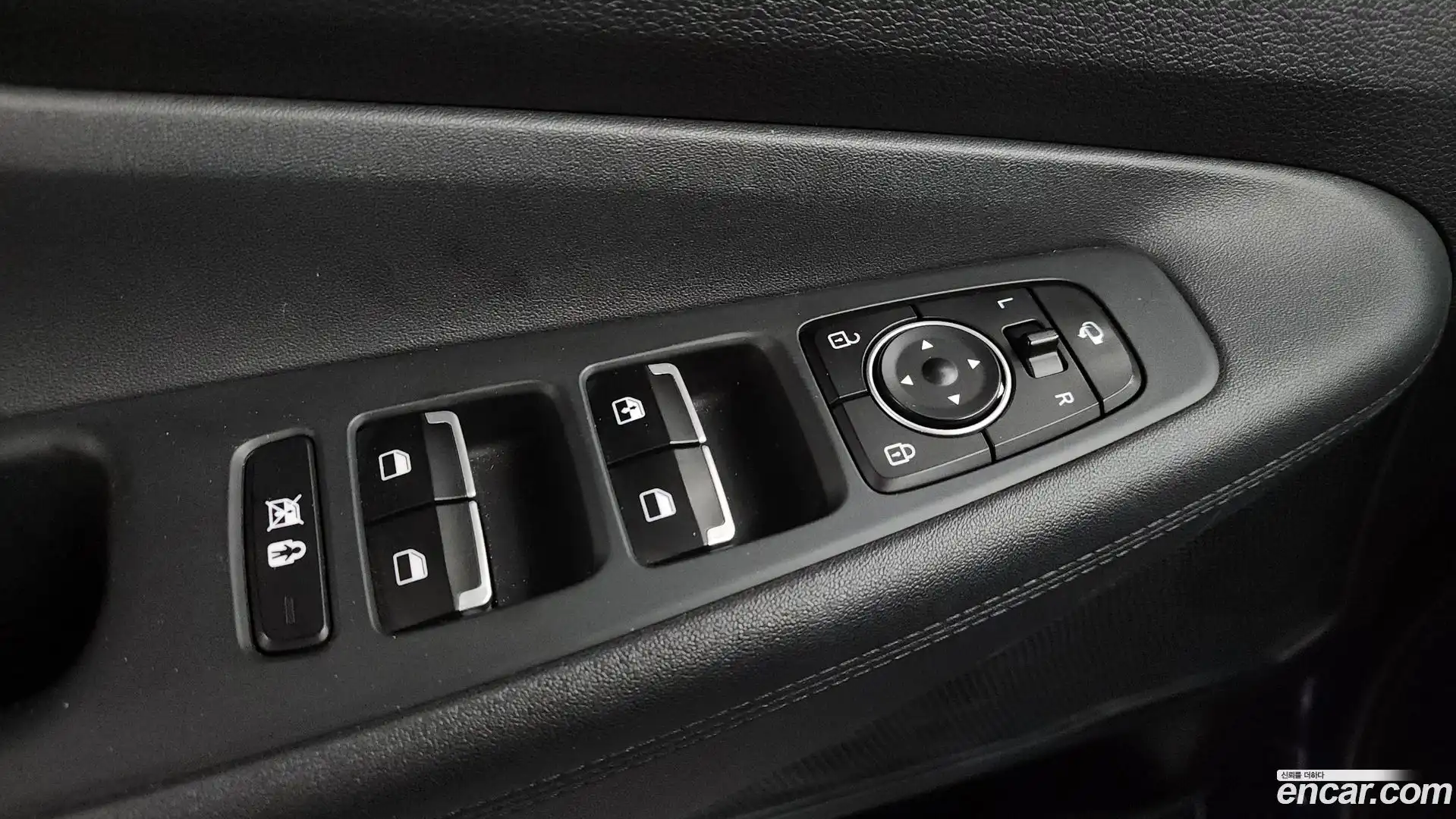 Santafe Hyundai 2020.0-OPTION-042