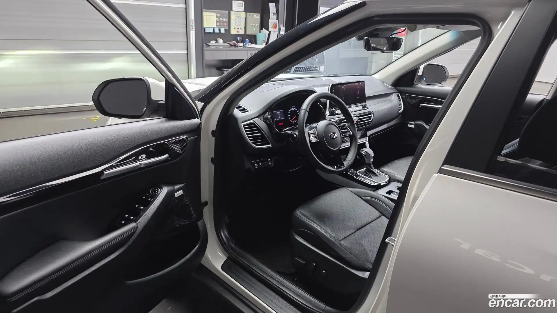 Seltos Kia 2021.4-INNER-010