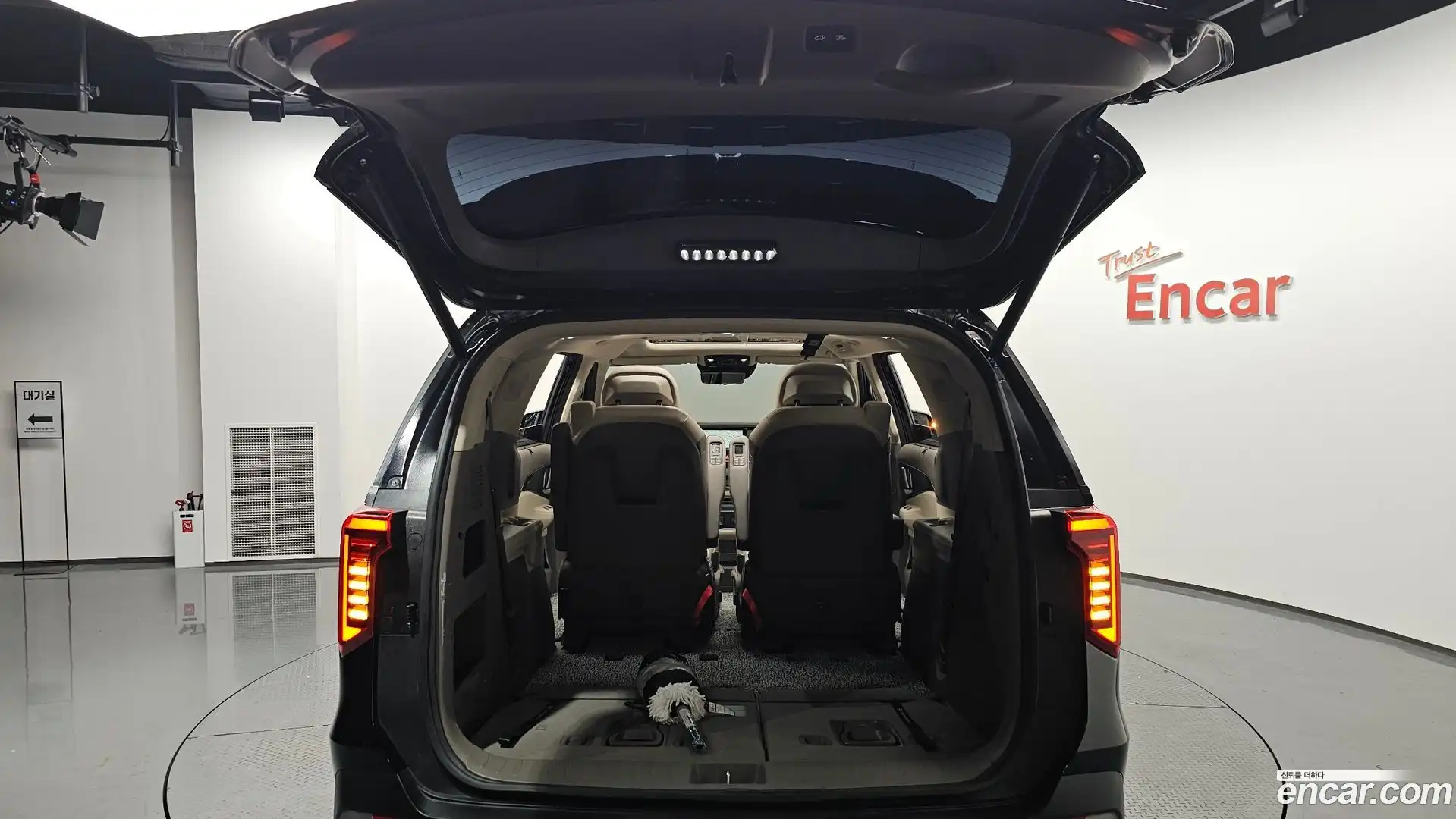 Canival Kia 2024.6-OPTION-049