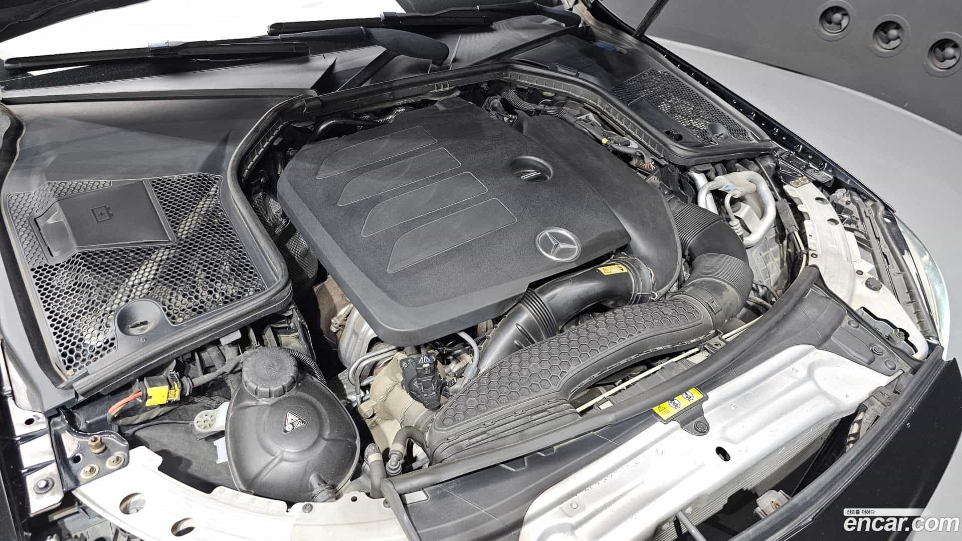 C-Class Mercedes-Benz 2020.3-OUTER-006