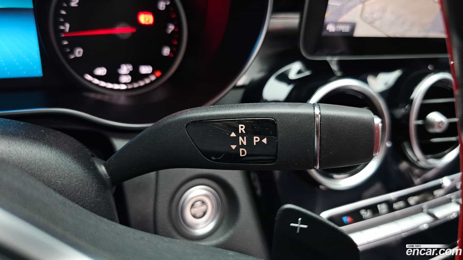 C-Class Mercedes-Benz 2020.3-INNER-009