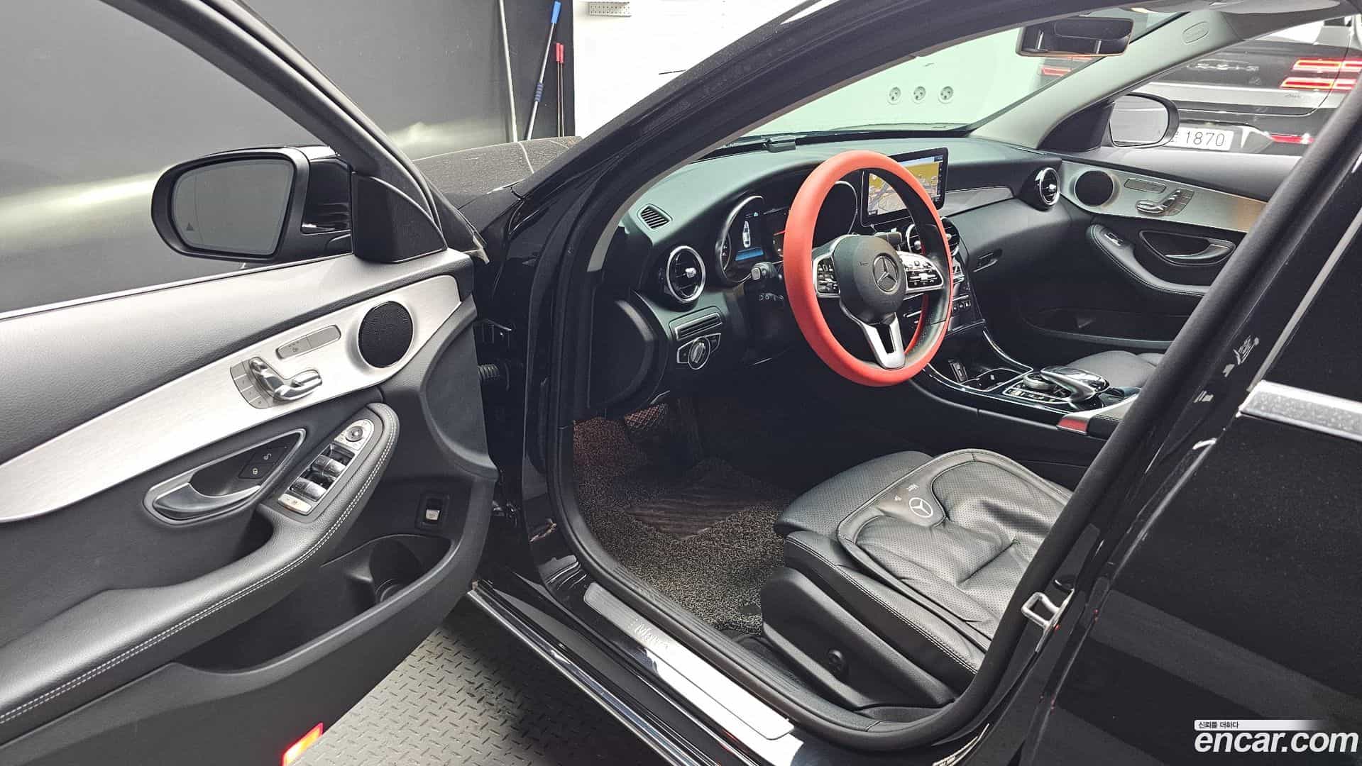 C-Class Mercedes-Benz 2020.3-INNER-010