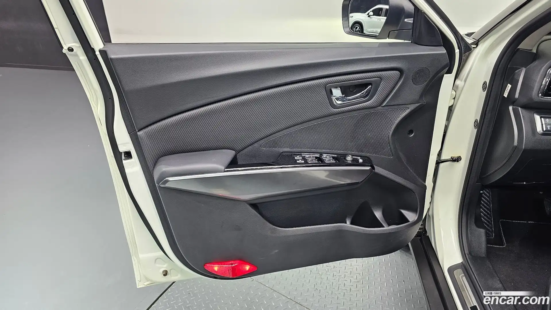 TIBOLI KG Mobility 2020.5-INNER-034