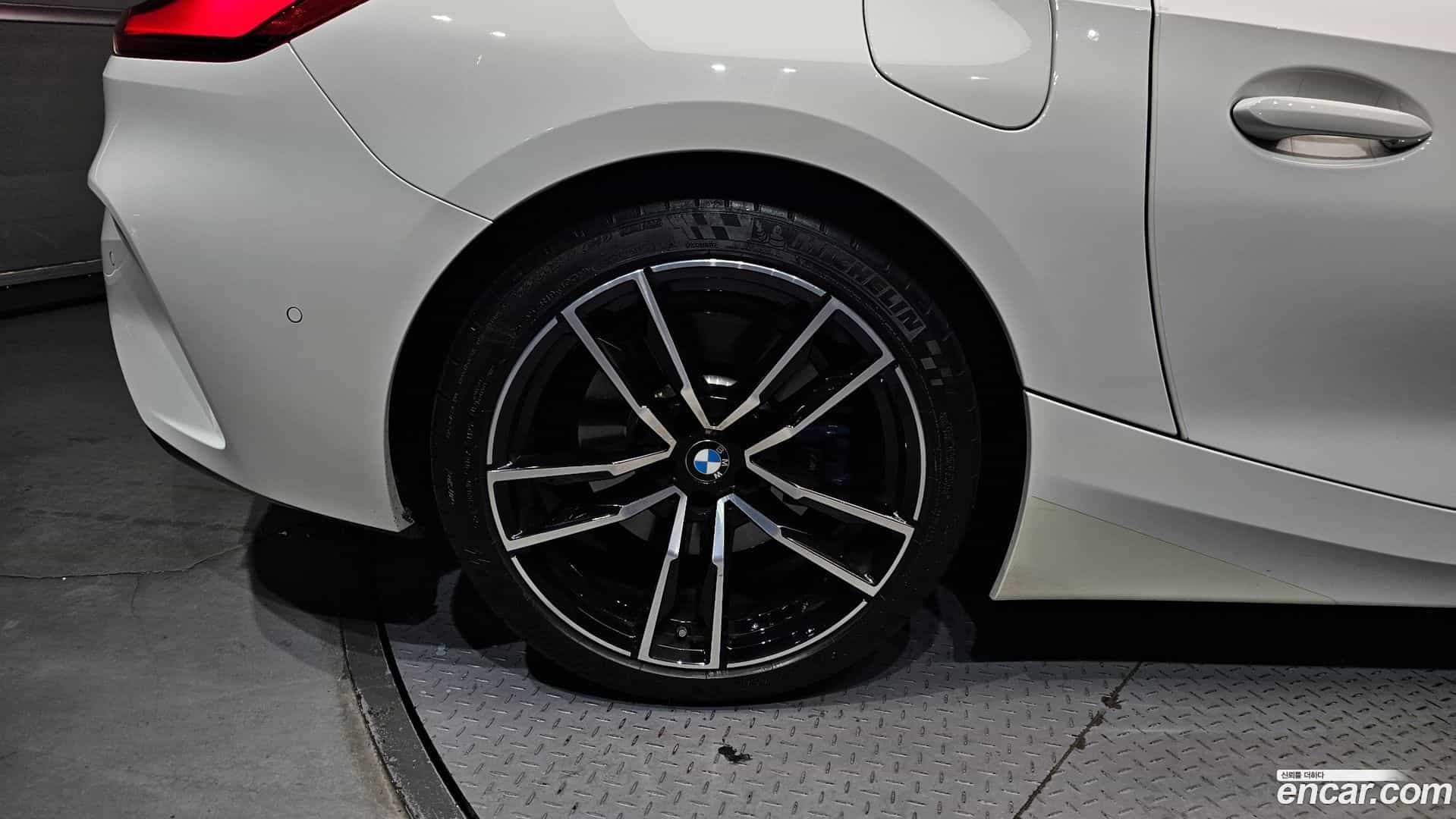 Z4 BMW 2020.1-OUTER-005