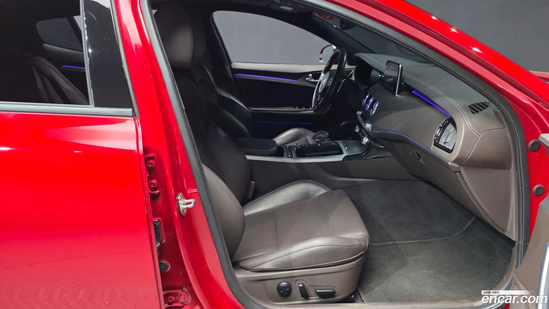 Stinger Kia 2018.6-OPTION-015