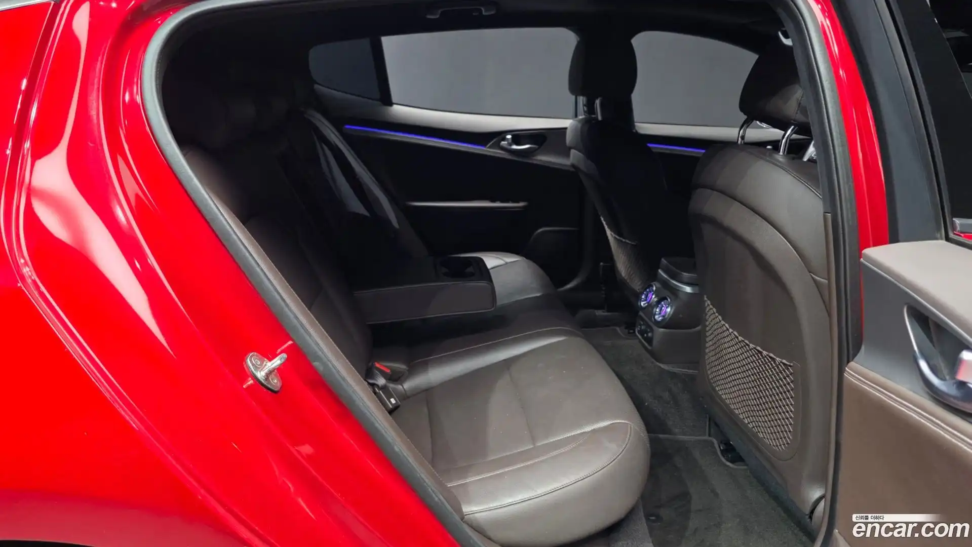 Stinger Kia 2018.6-OPTION-016