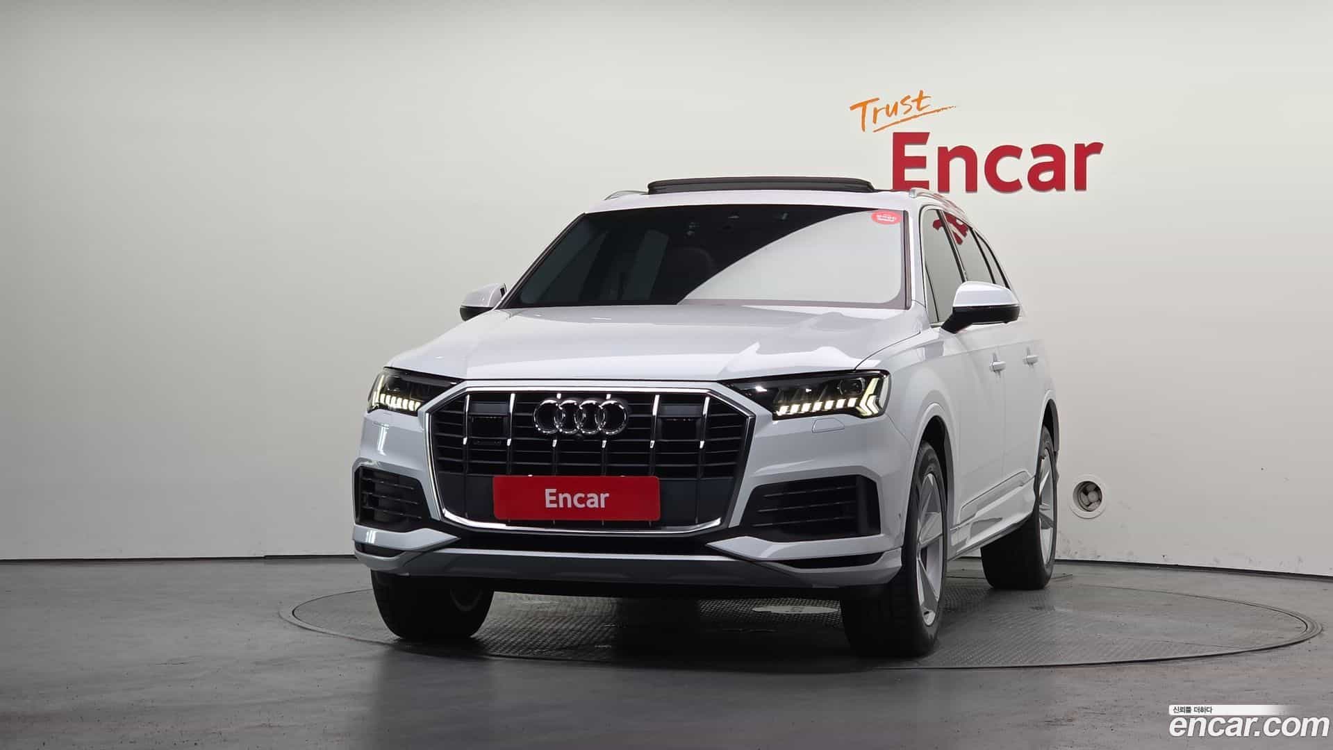 Q7 Audi 2021.2-OUTER-003