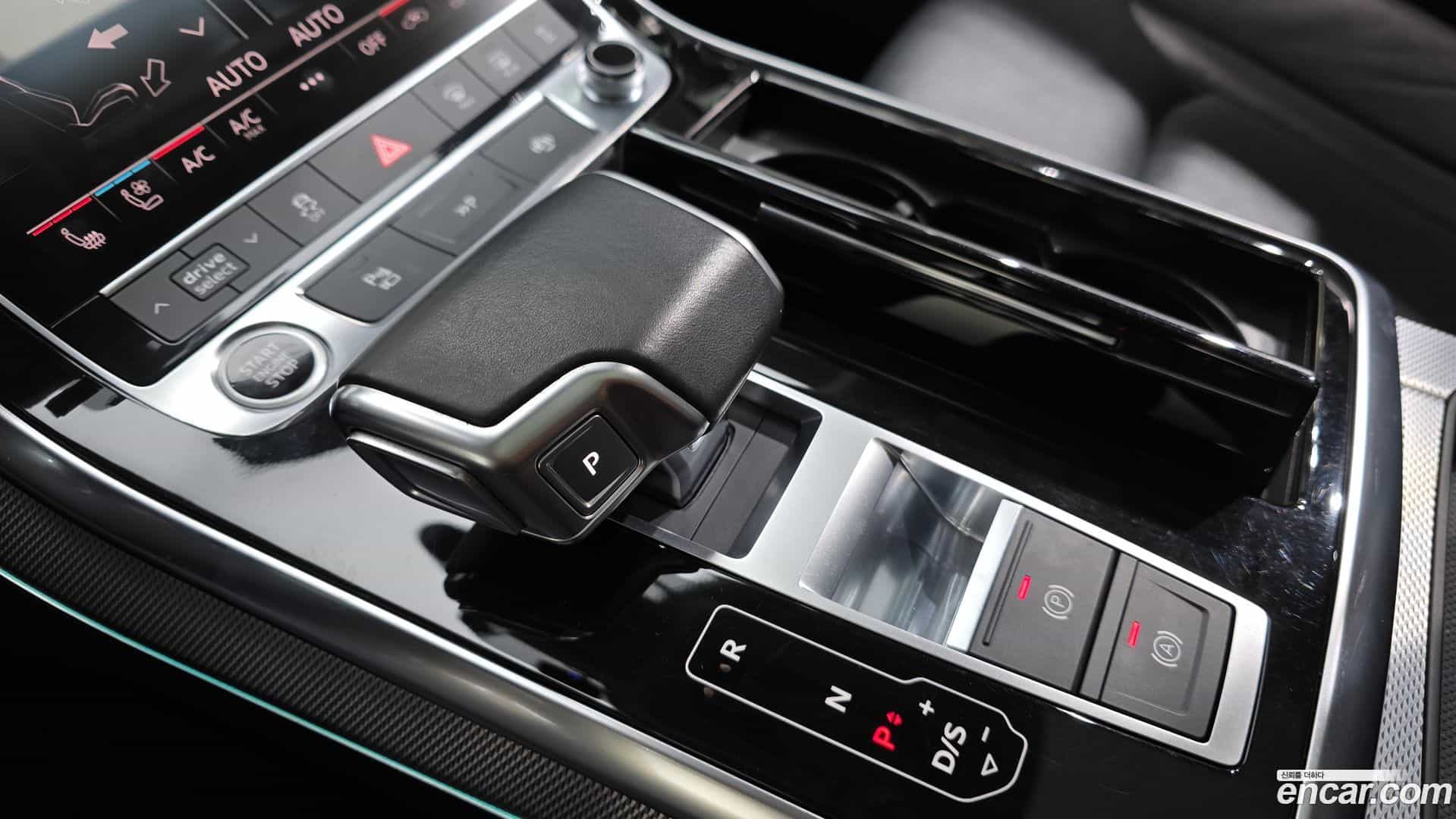 Q7 Audi 2021.2-INNER-009