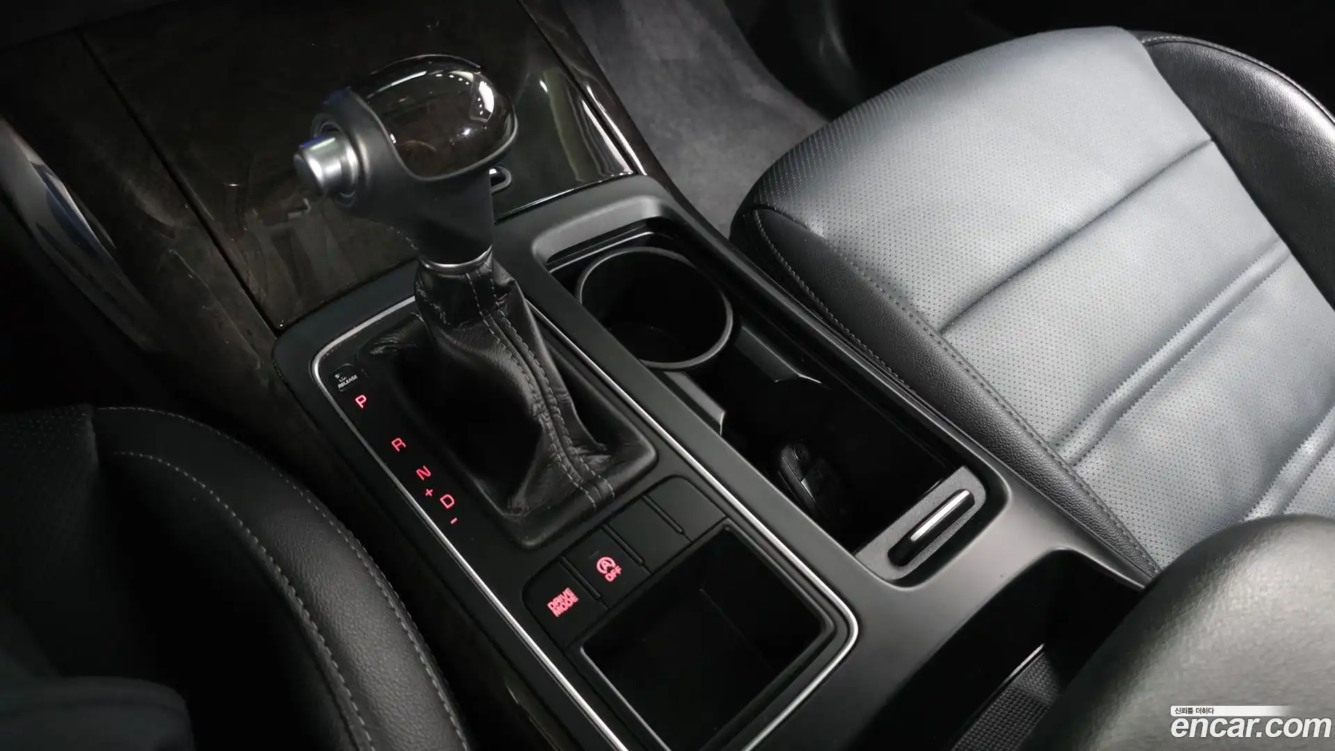 Sorento Kia 2017.0-INNER-009