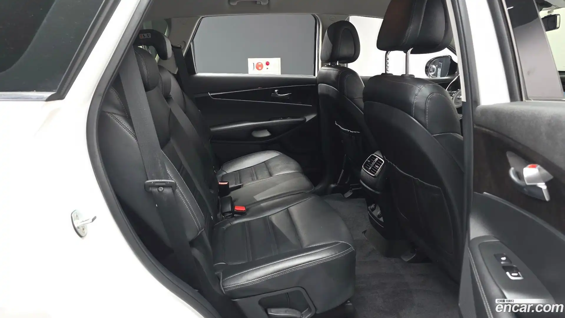Sorento Kia 2017.0-OPTION-016