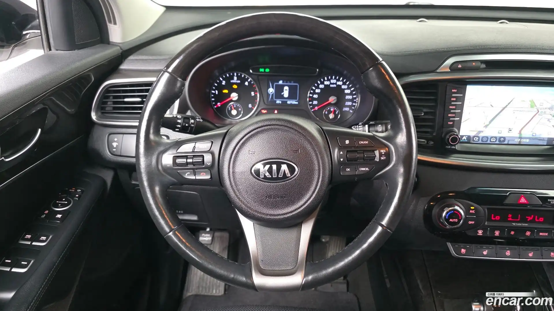 Sorento Kia 2017.0-OPTION-017