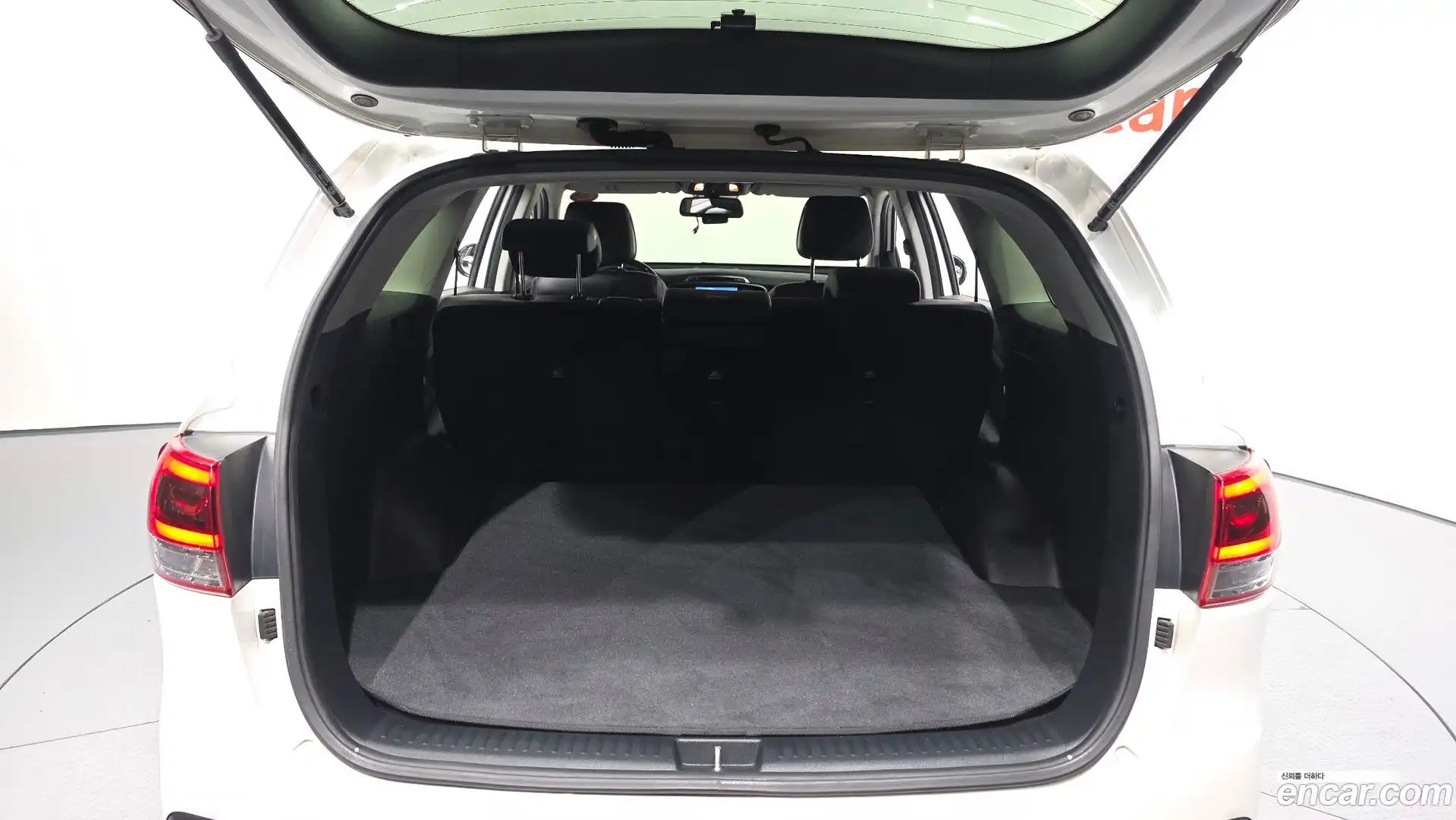 Sorento Kia 2017.0-OPTION-024