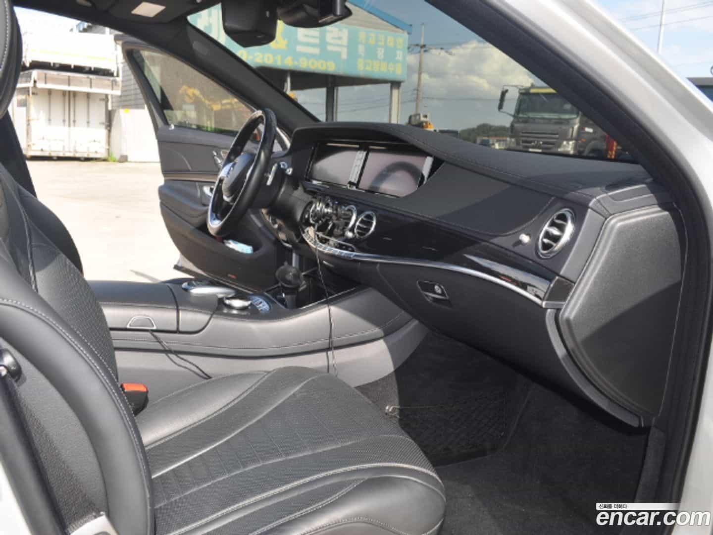 S-Class Mercedes-Benz 2016.4-INNER-009