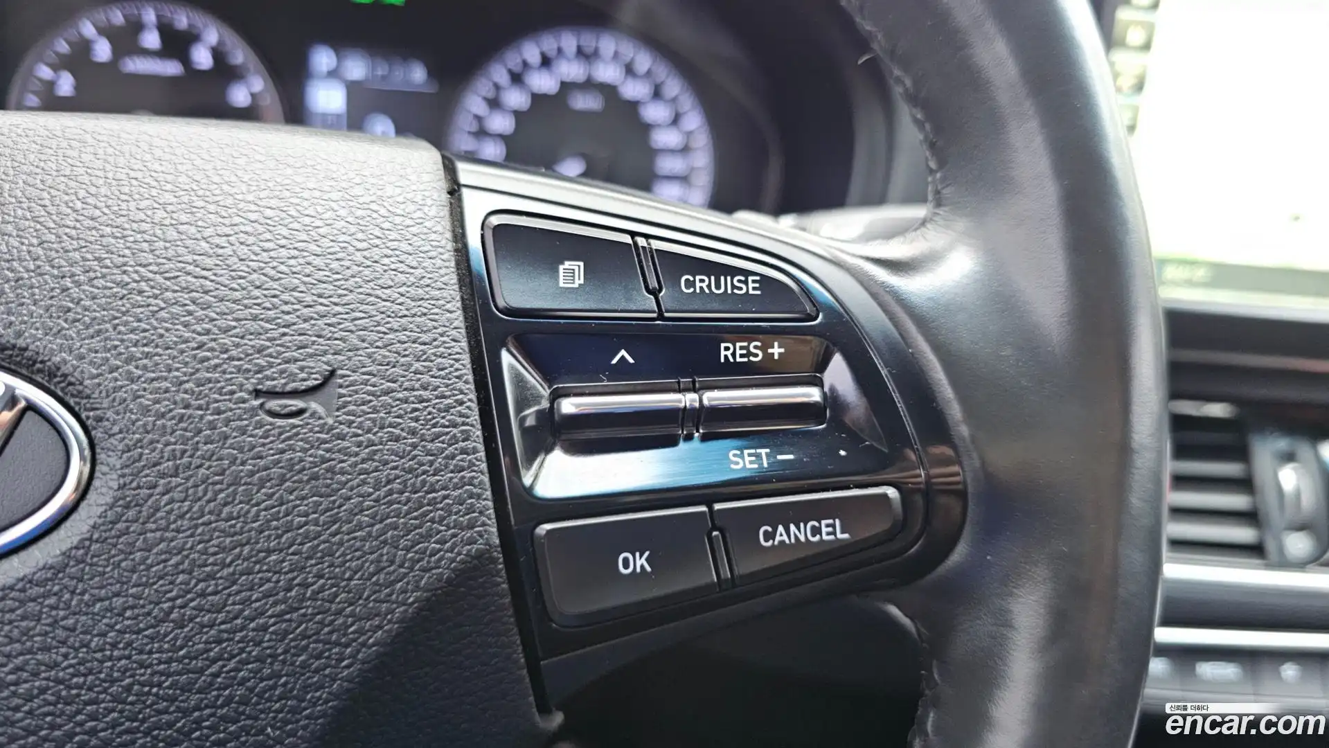 Grandeur Hyundai 2019.3-OPTION-020