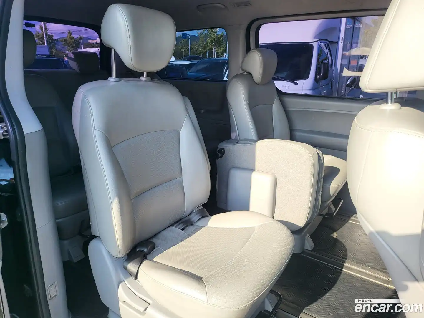 Starex Hyundai 2015.10-INNER-008