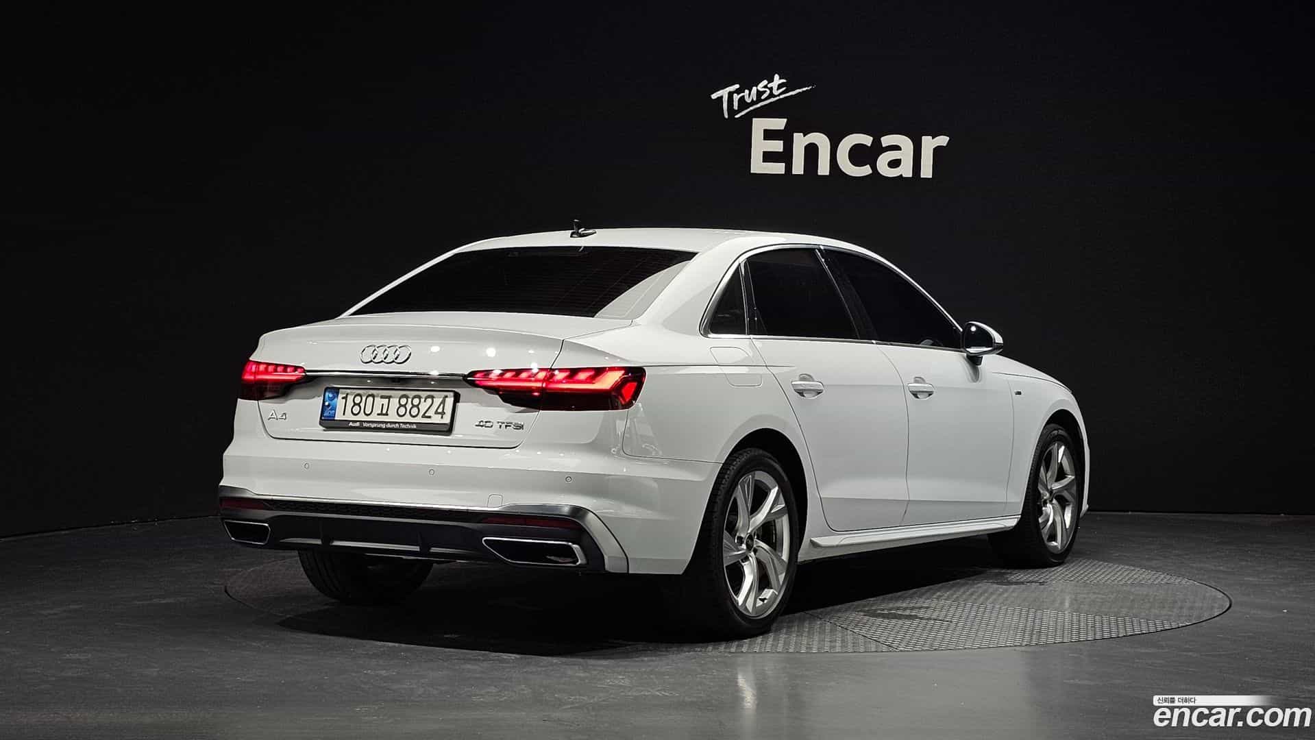 A4 Audi 2021.11-OUTER-002