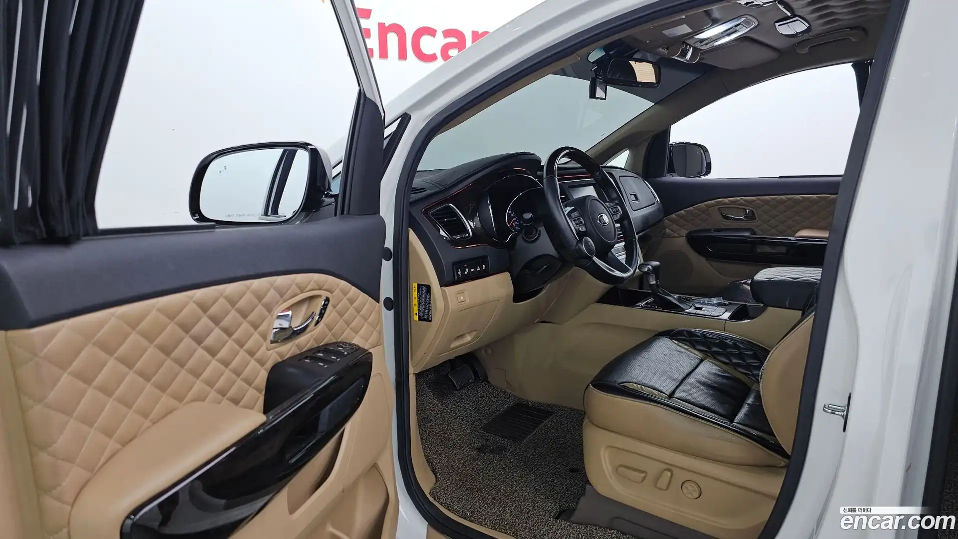 Canival Kia 2019.2-INNER-010