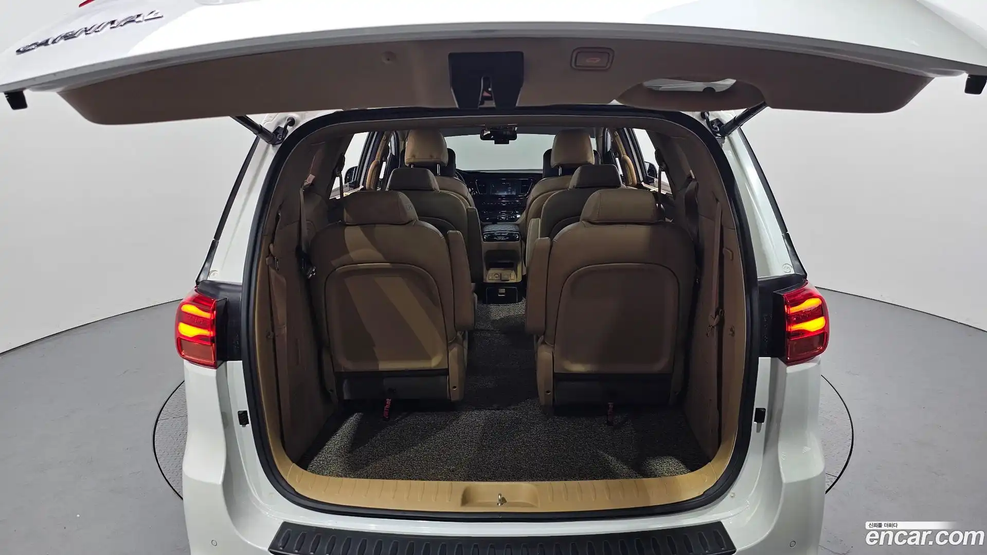Canival Kia 2019.2-OPTION-024