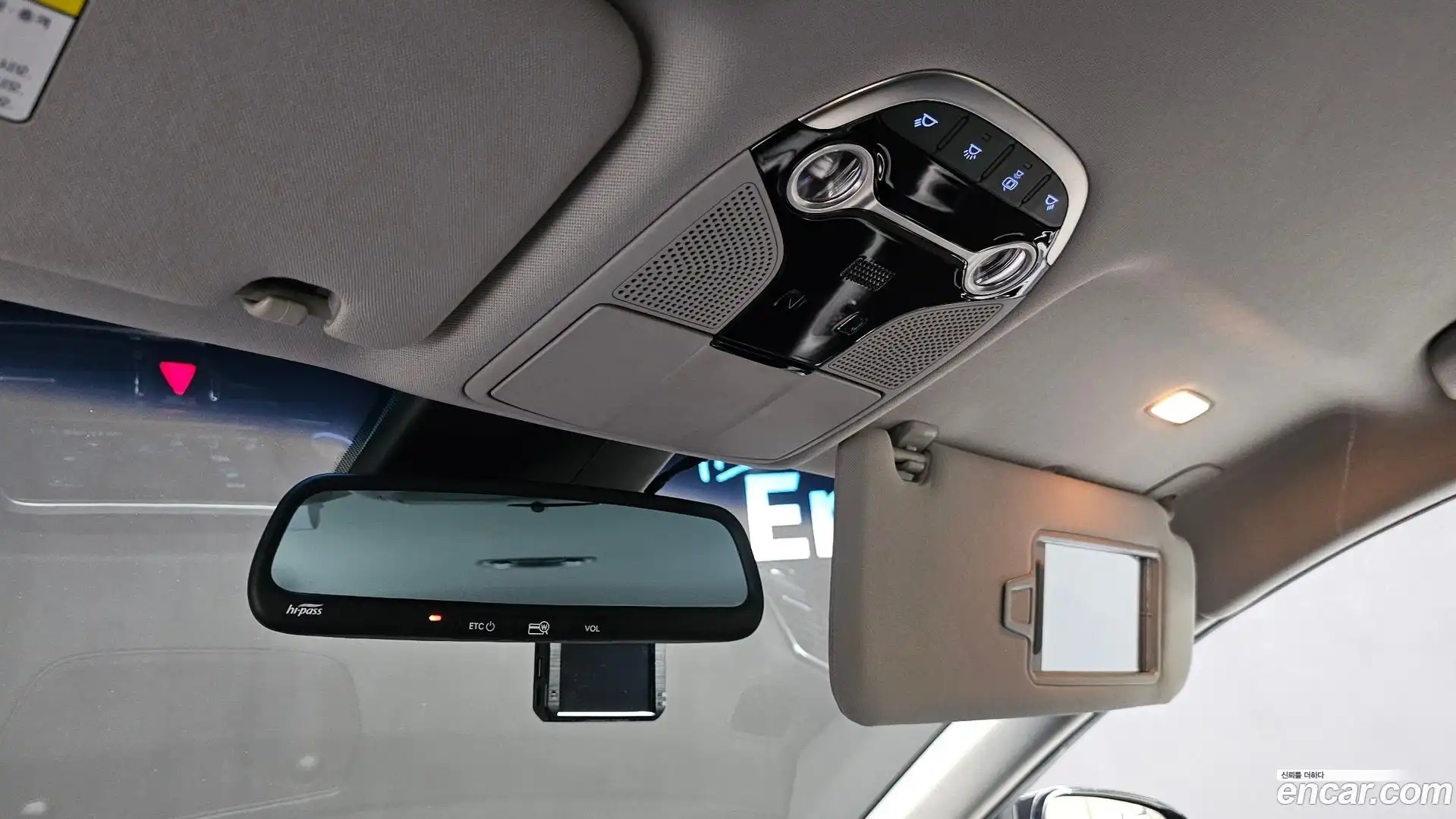 Grandeur Hyundai 2017.10-OPTION-022