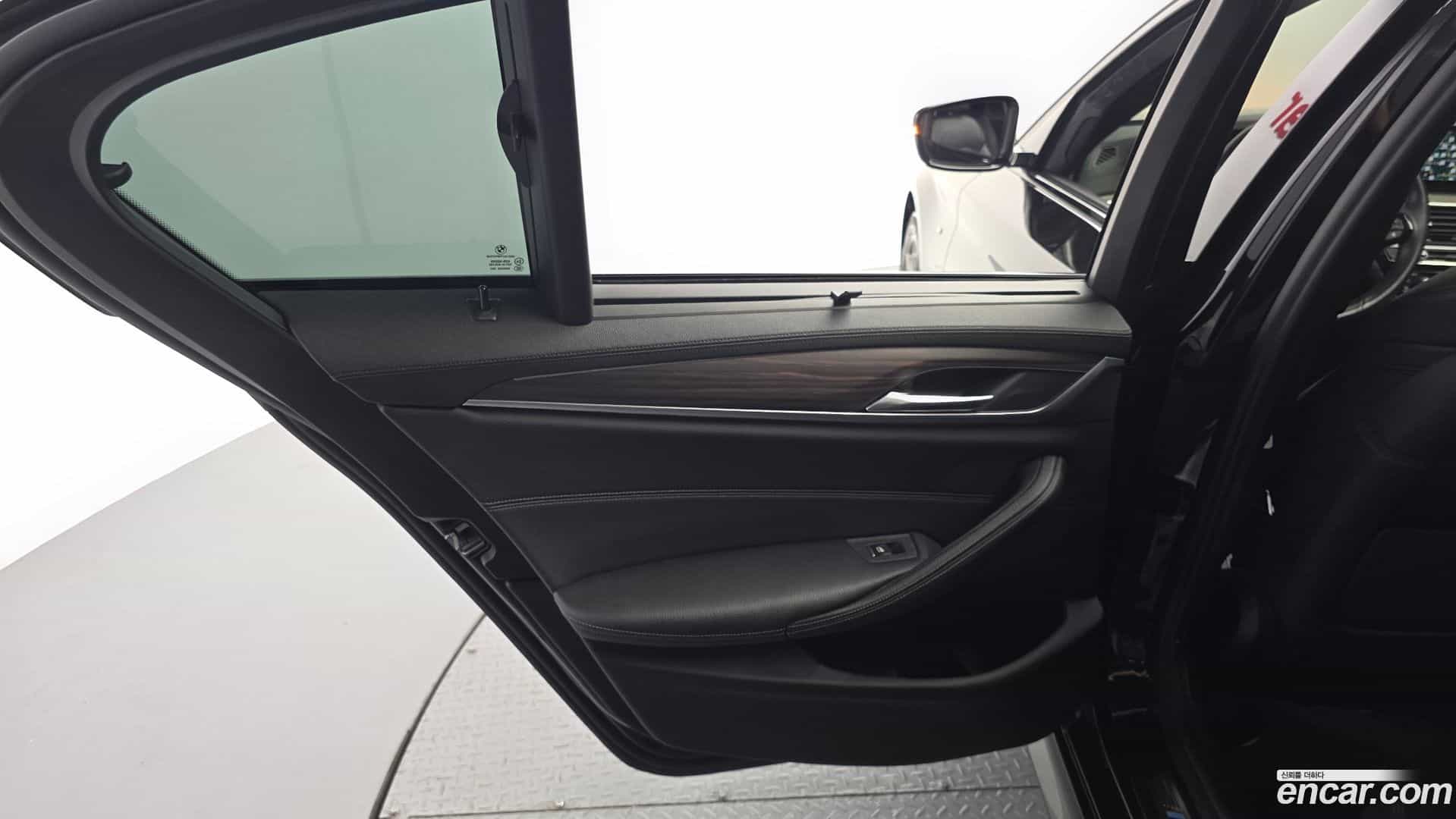 5-Series BMW 2017.7-INNER-035