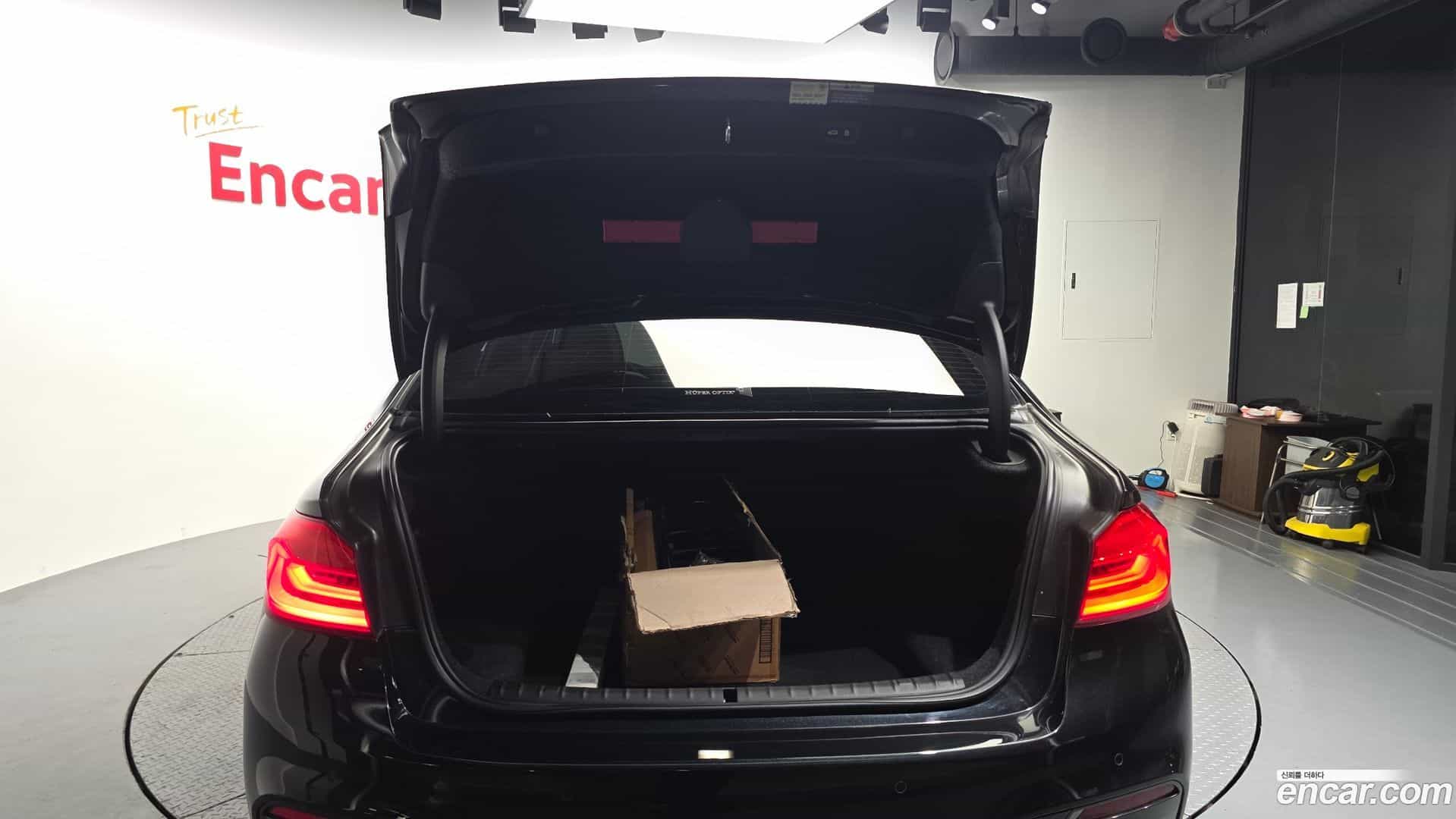 5-Series BMW 2017.7-OPTION-045