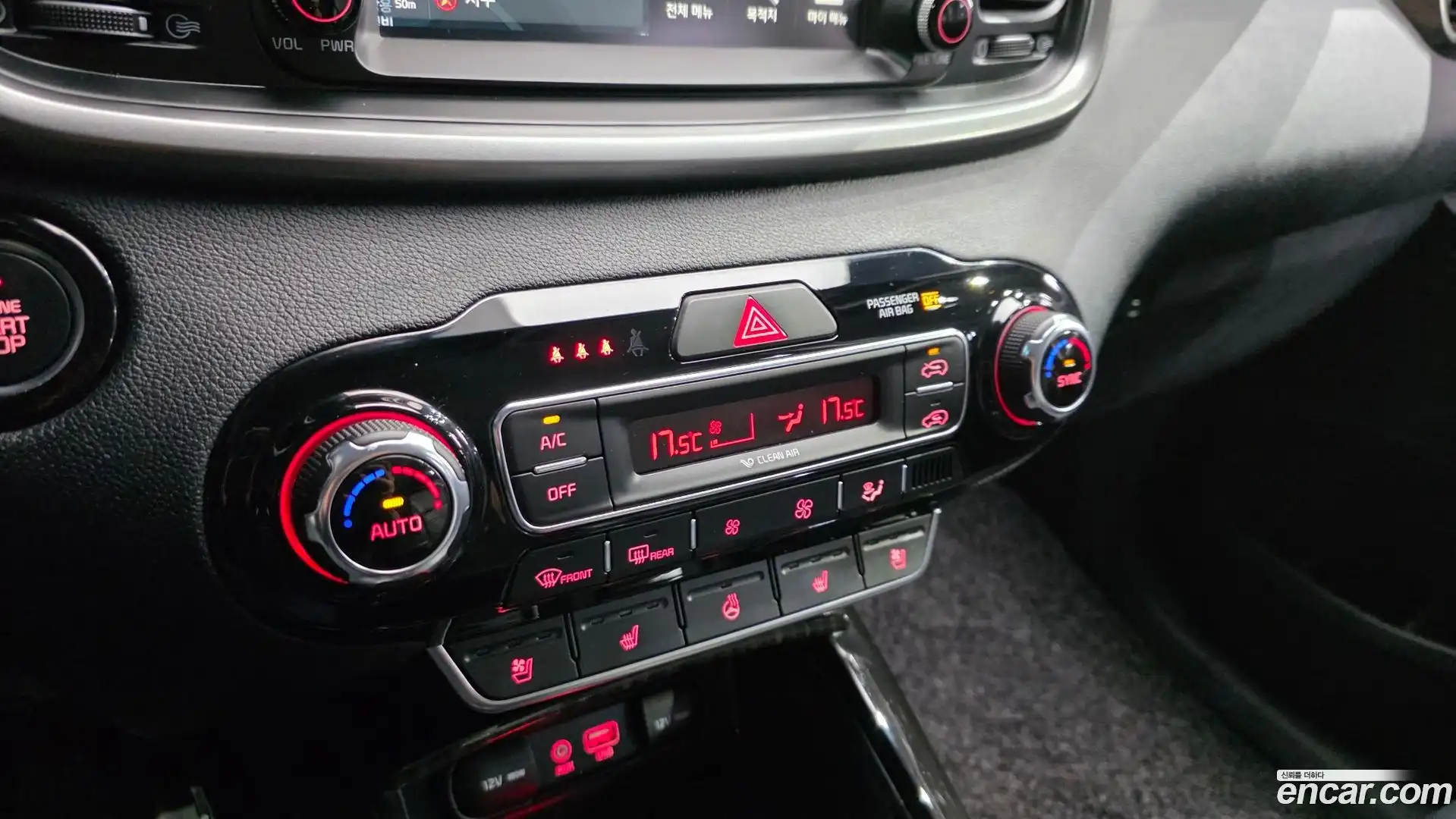Sorento Kia 2018.4-OPTION-022