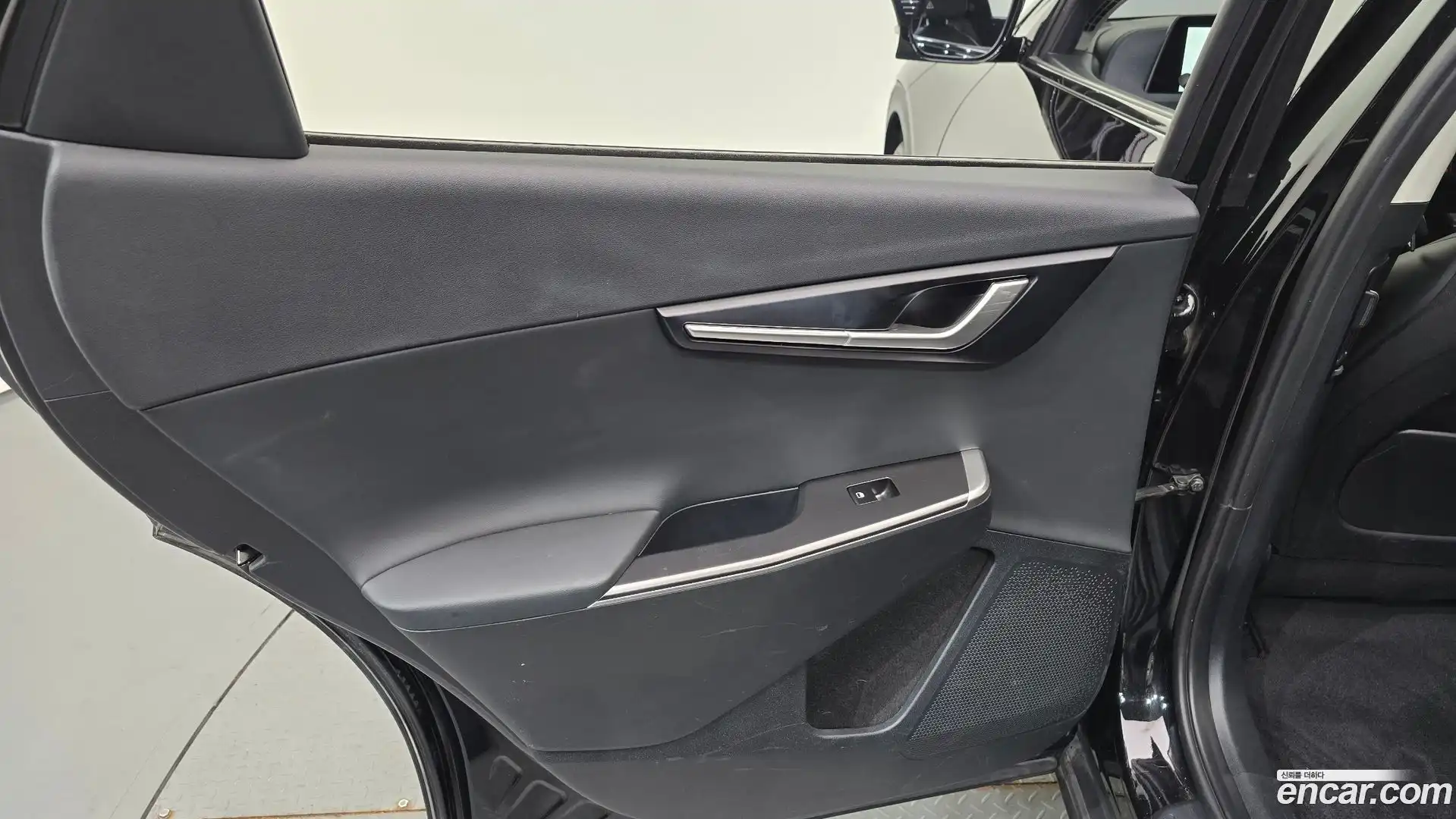 EV6 Kia 2021.9-INNER-035