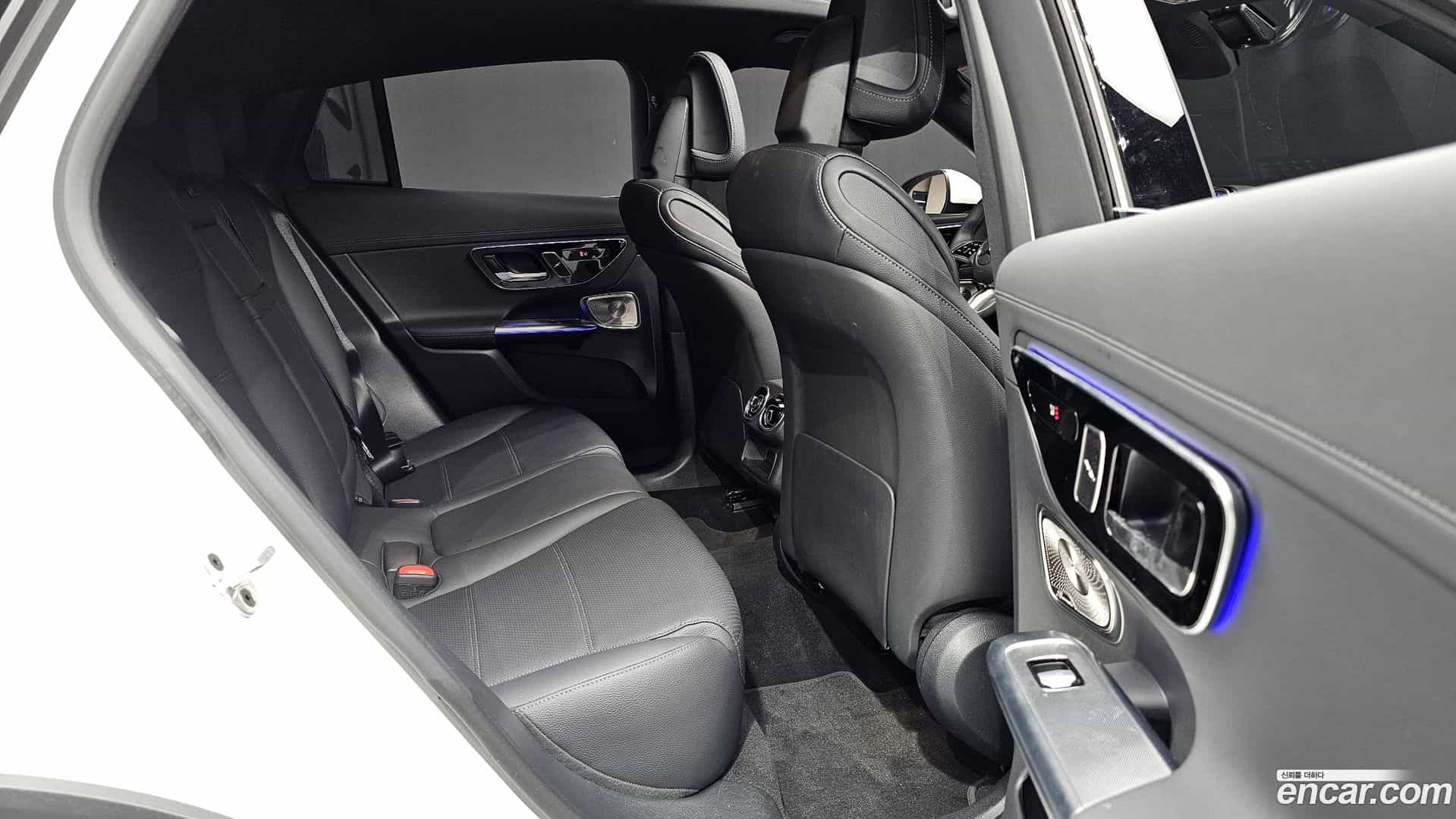 GLC-Class Mercedes-Benz 2025.2-OPTION-016