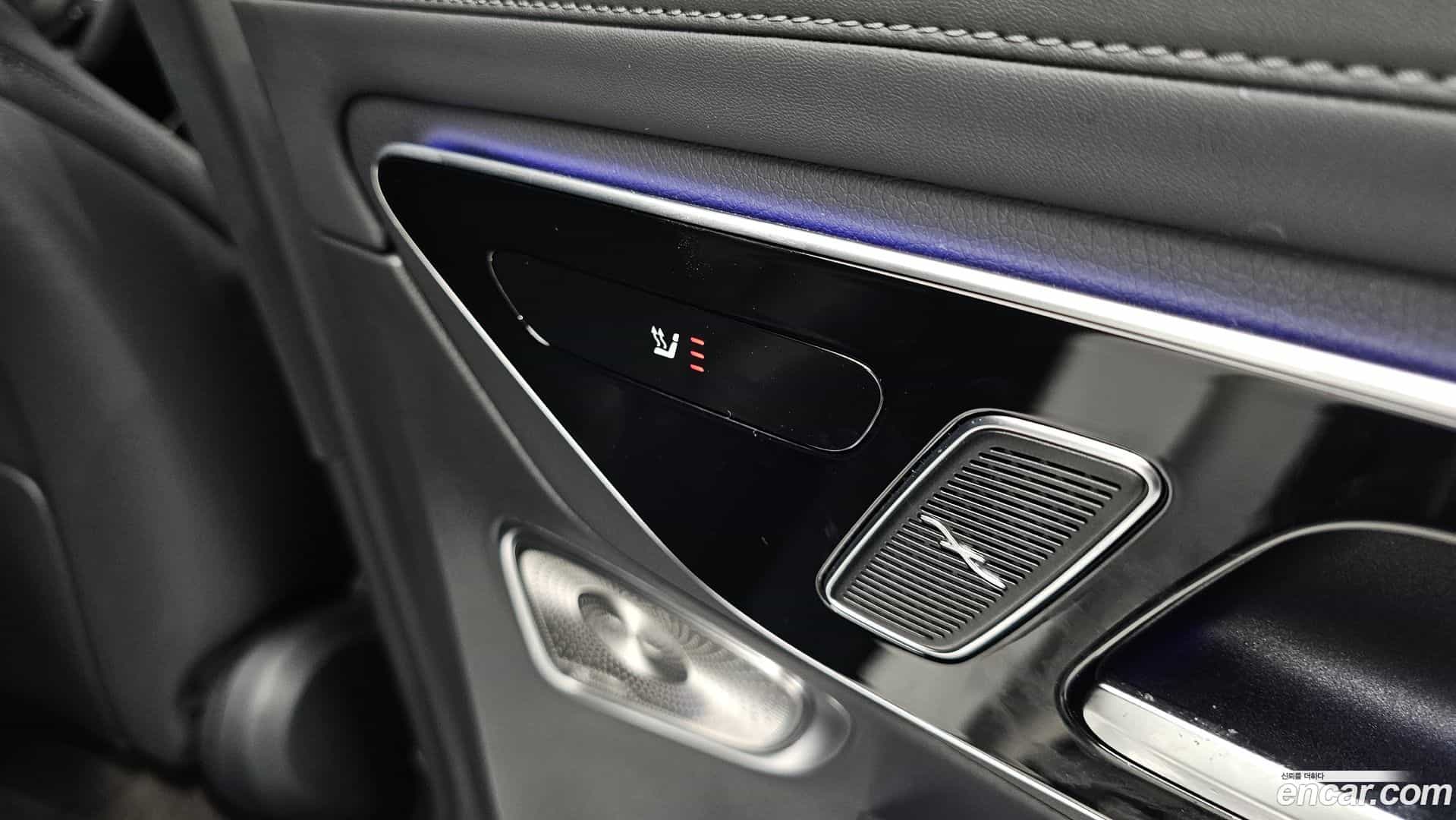 GLC-Class Mercedes-Benz 2025.2-OPTION-023