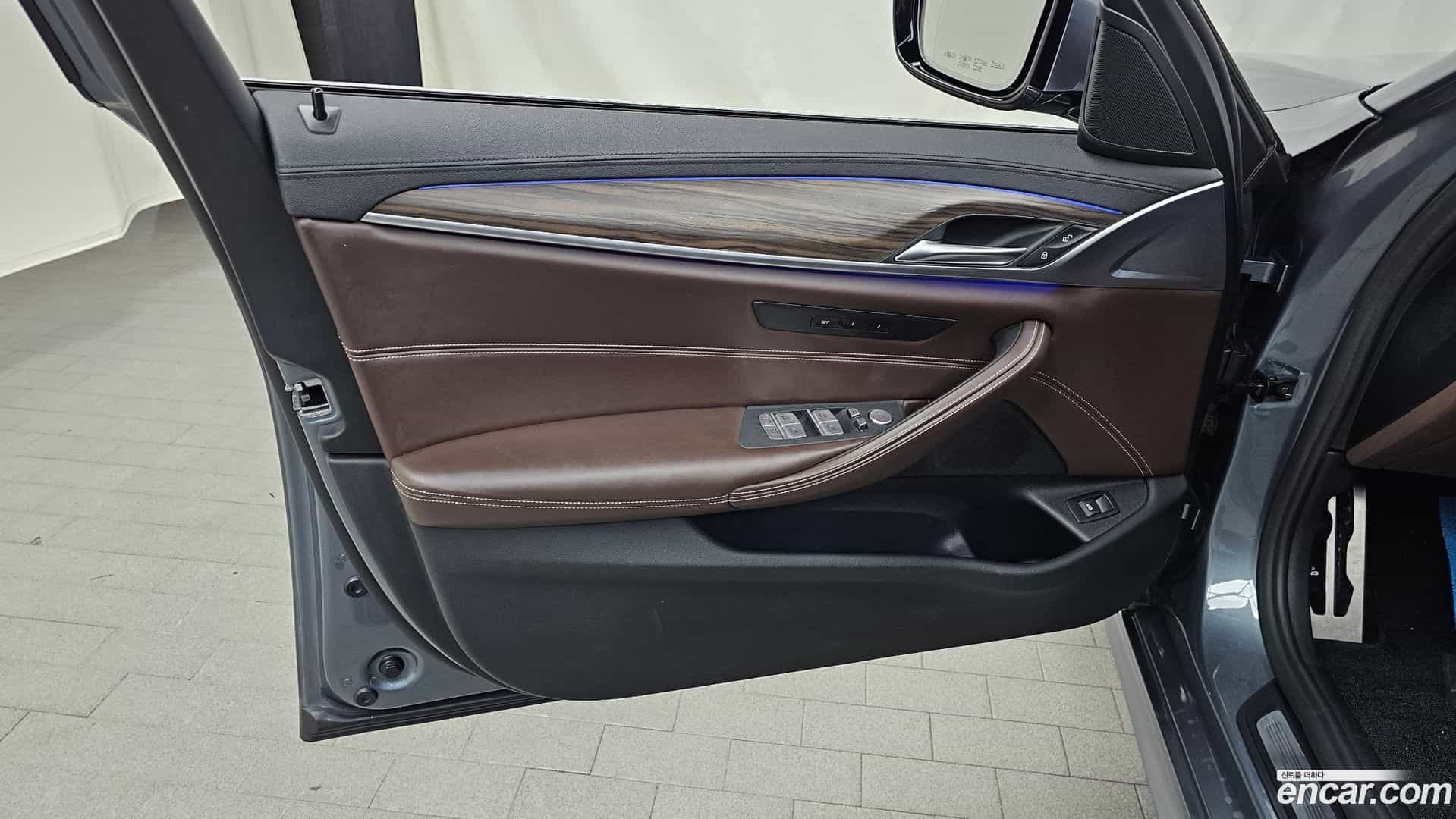 5-Series BMW 2020.4-INNER-034