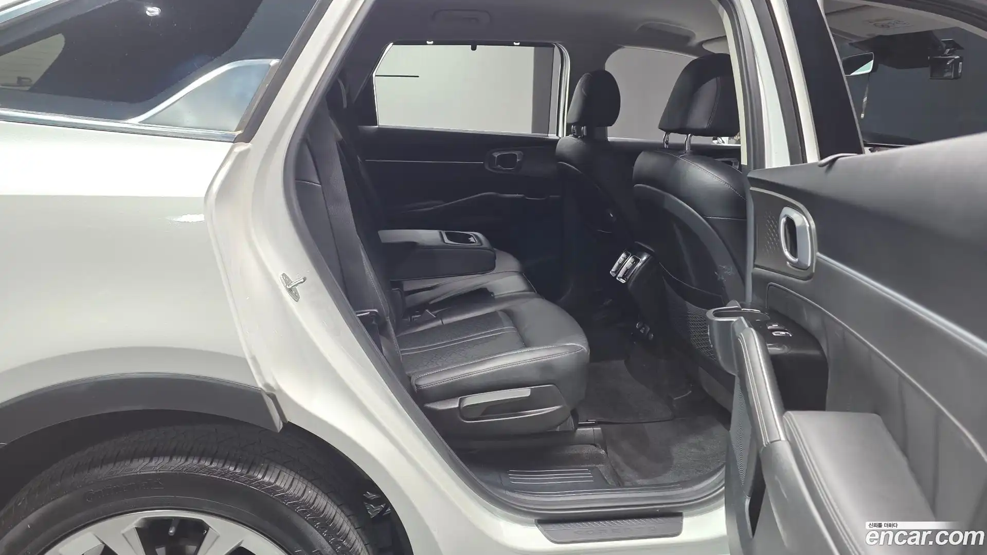 Sorento Kia 2023.6-OPTION-015