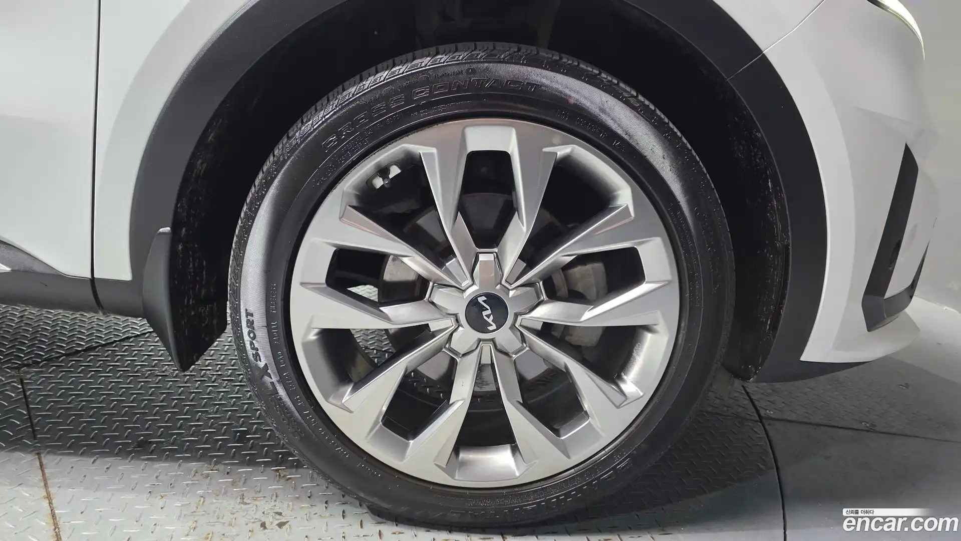 Sorento Kia 2023.6-OUTER-031