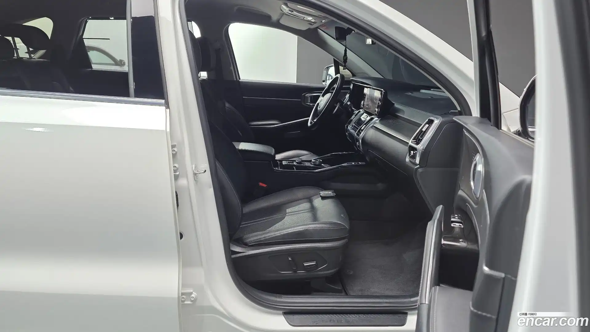 Sorento Kia 2023.6-INNER-036
