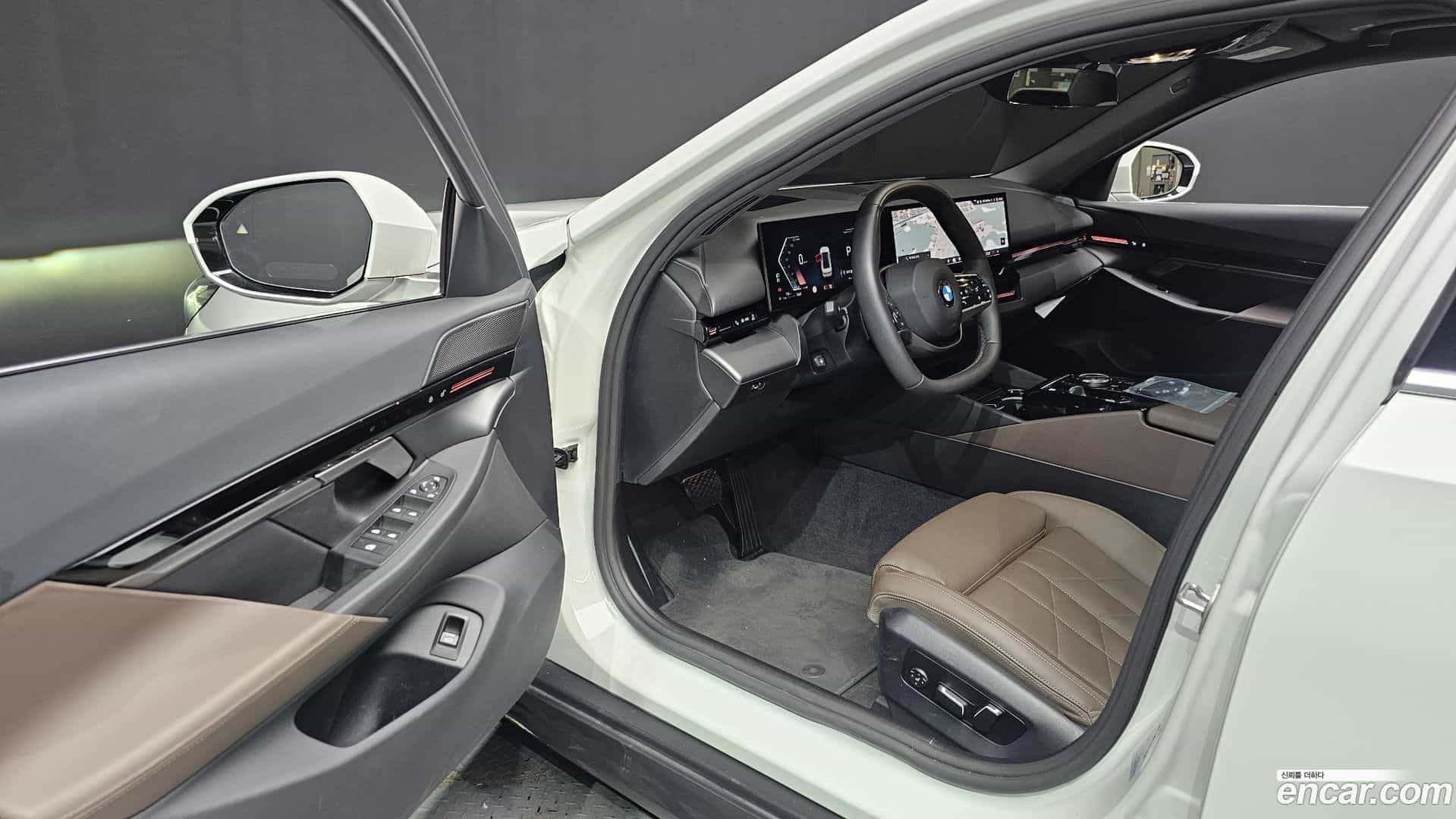 5-Series BMW 2024.3-INNER-010