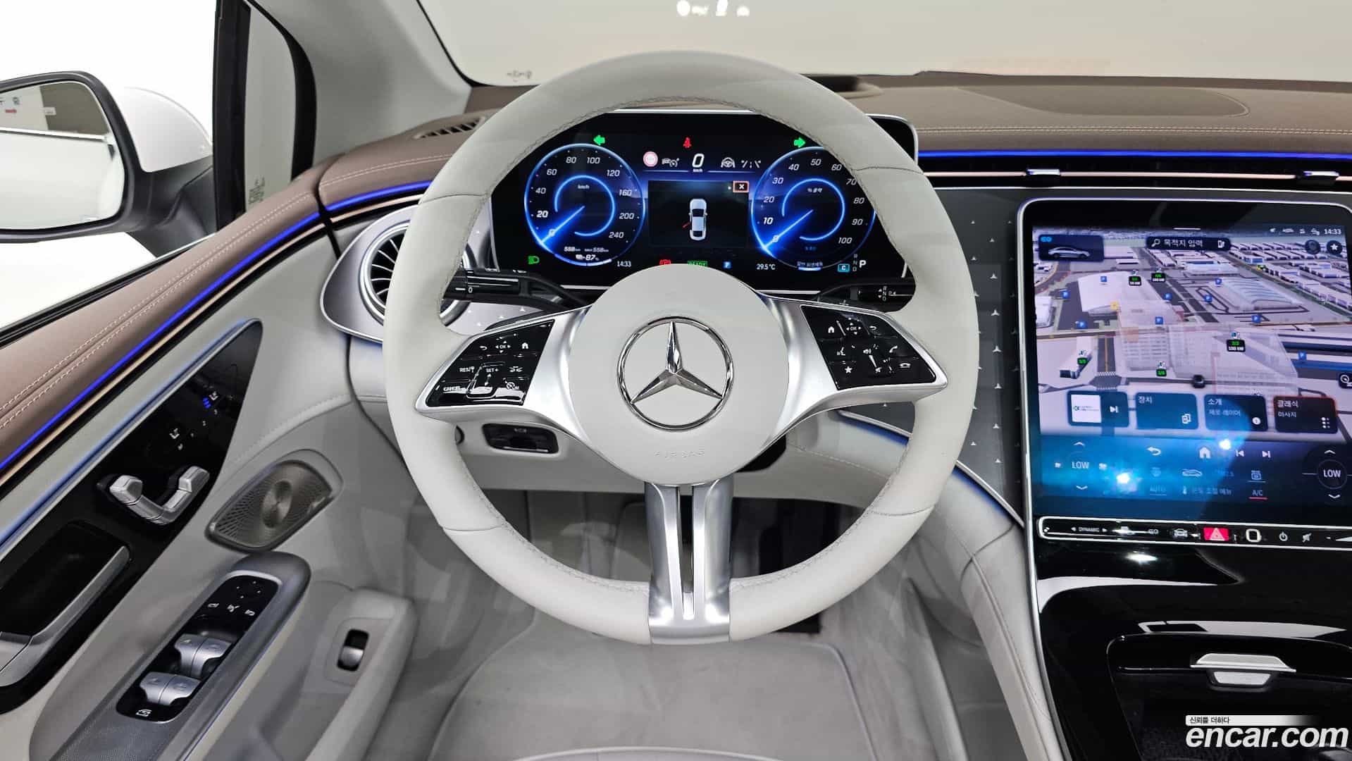 EQE Mercedes-Benz 2022.10-OPTION-017
