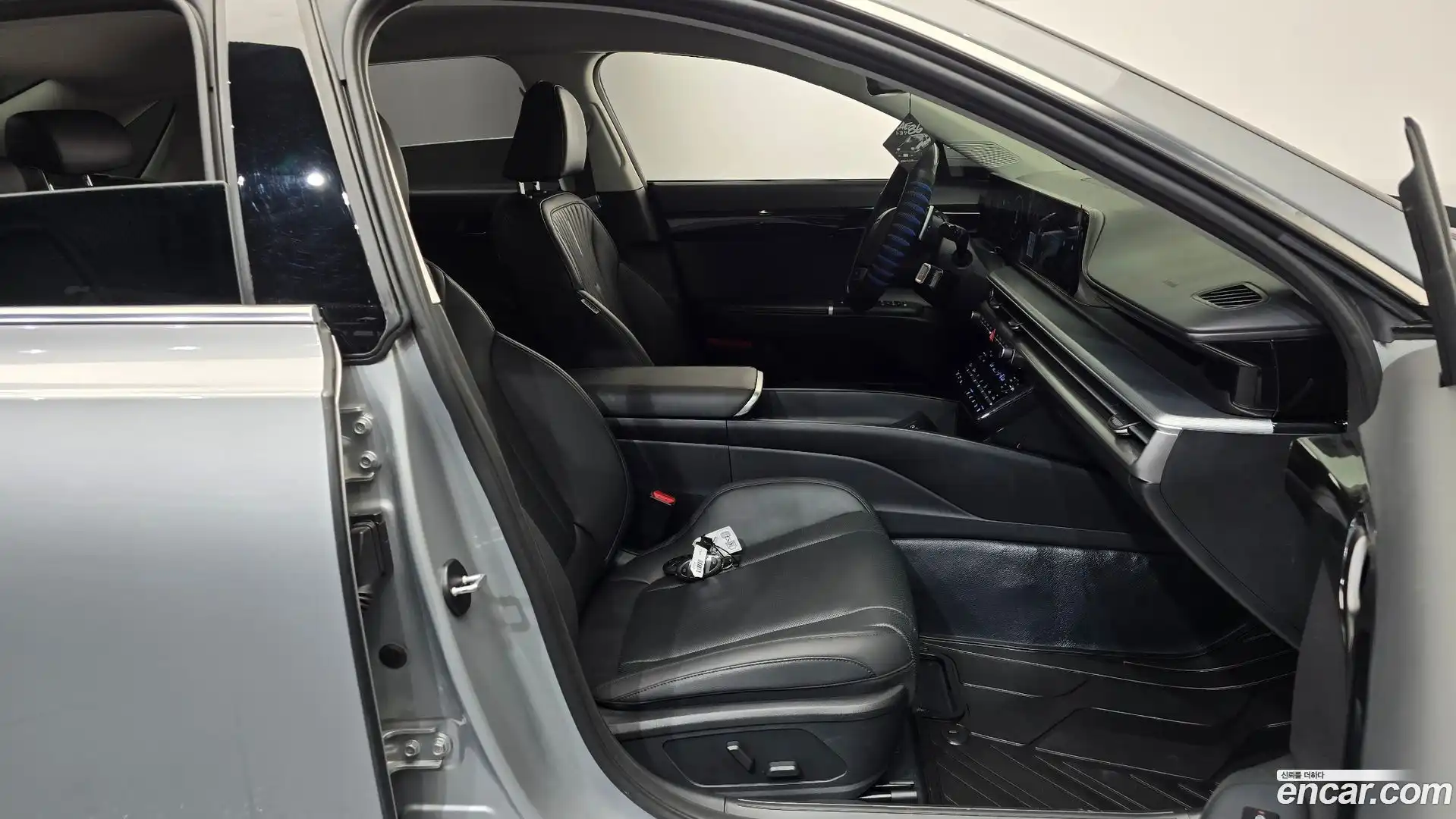 Grandeur Hyundai 2025.4-INNER-036