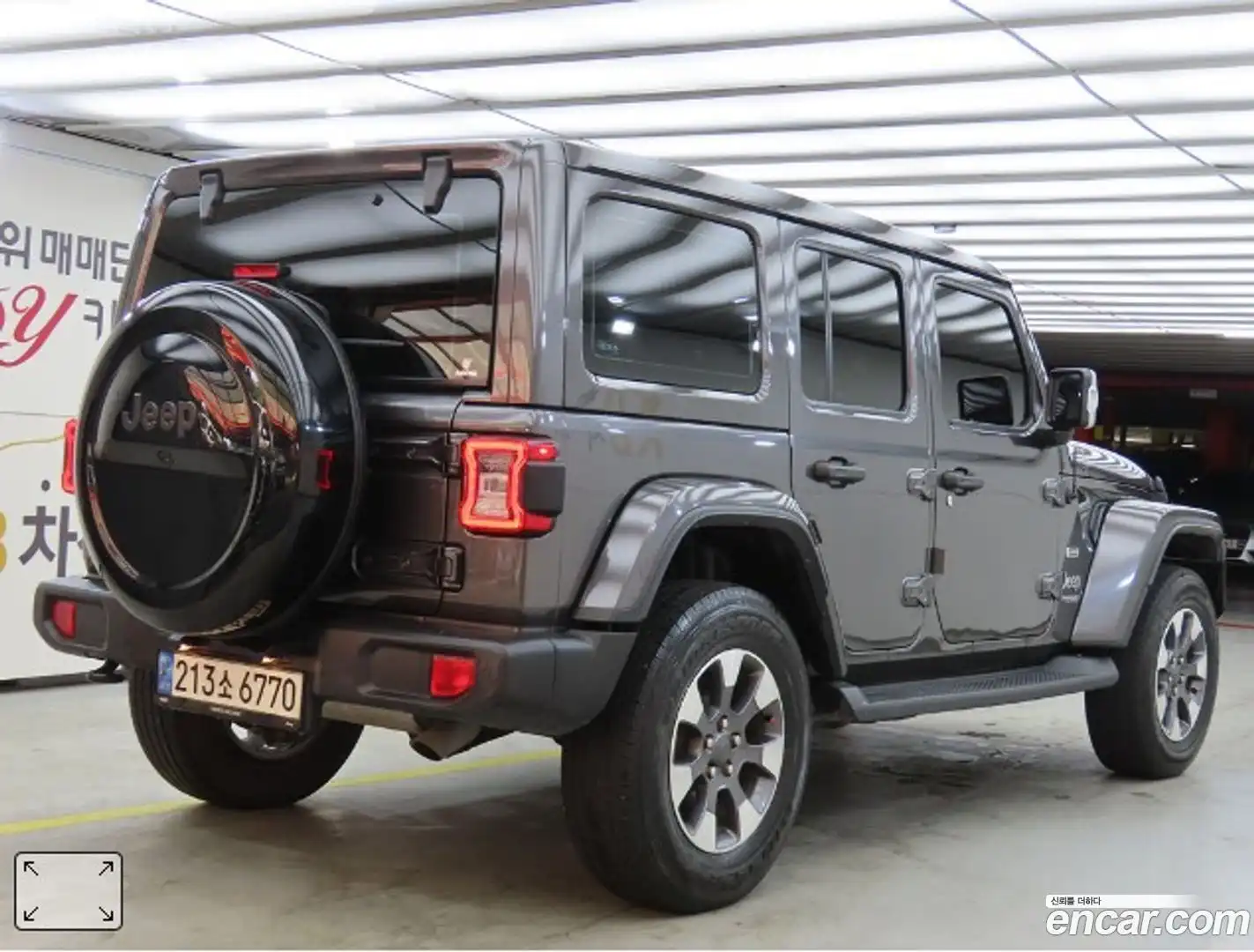 Wrangler Jeep 2022.6-OUTER-002