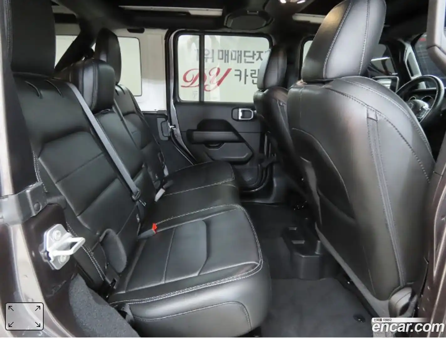 Wrangler Jeep 2022.6-OPTION-024