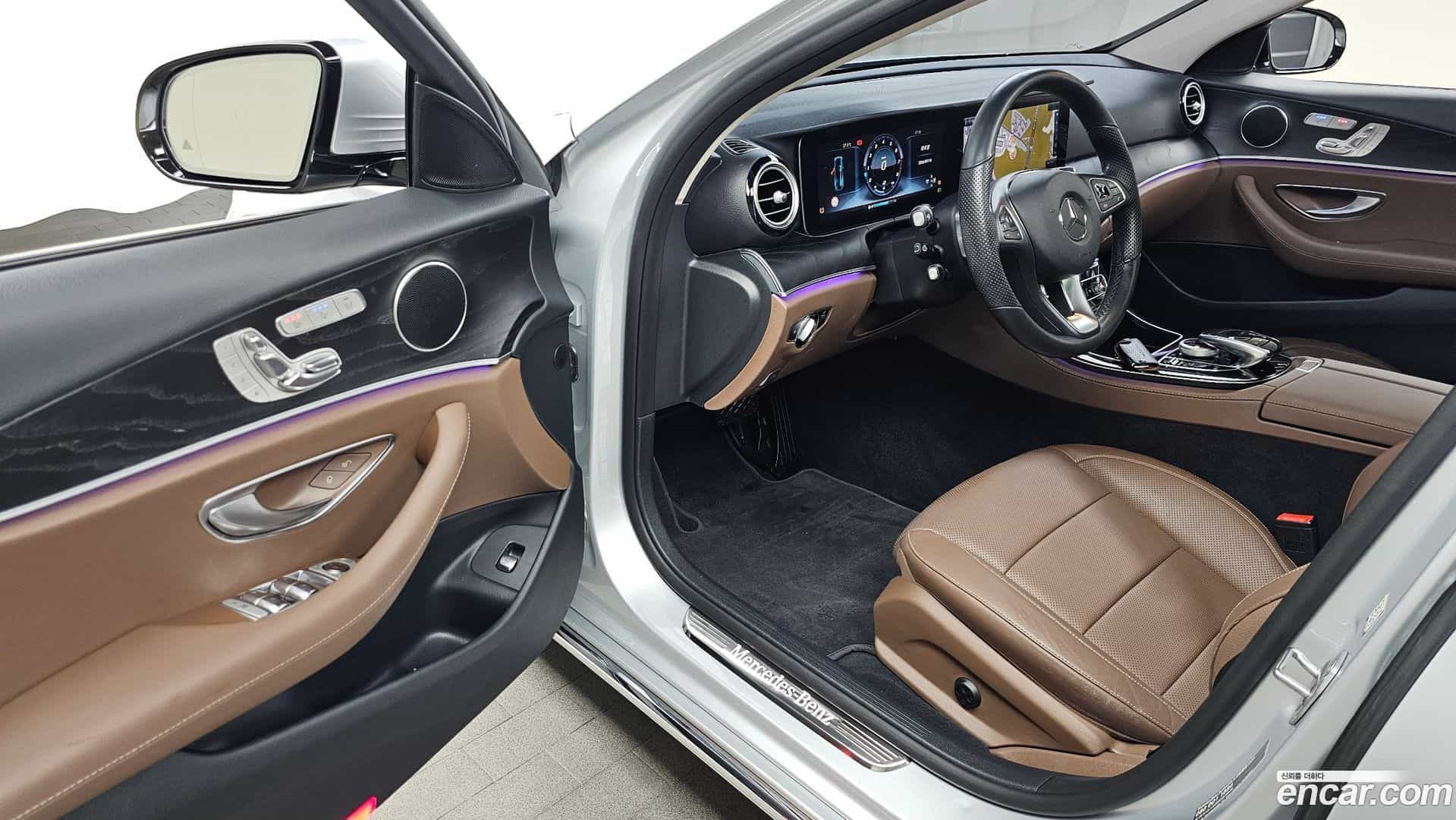 E-Class Mercedes-Benz 2016.10-INNER-010