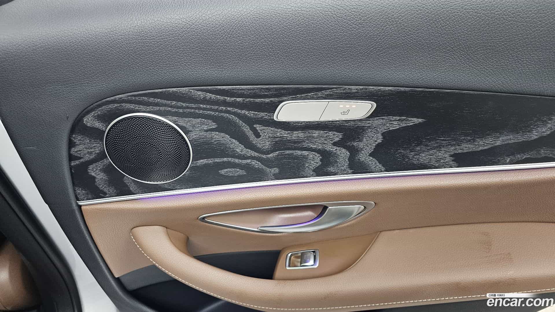 E-Class Mercedes-Benz 2016.10-OPTION-022