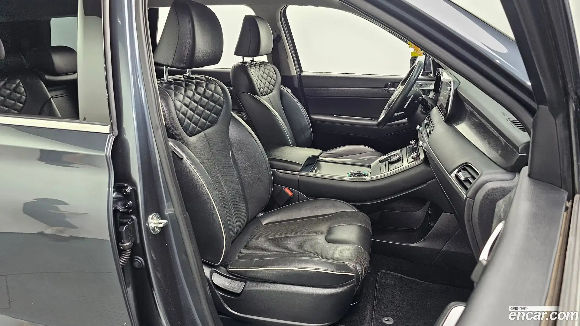Palisade Hyundai 2019.2-INNER-036