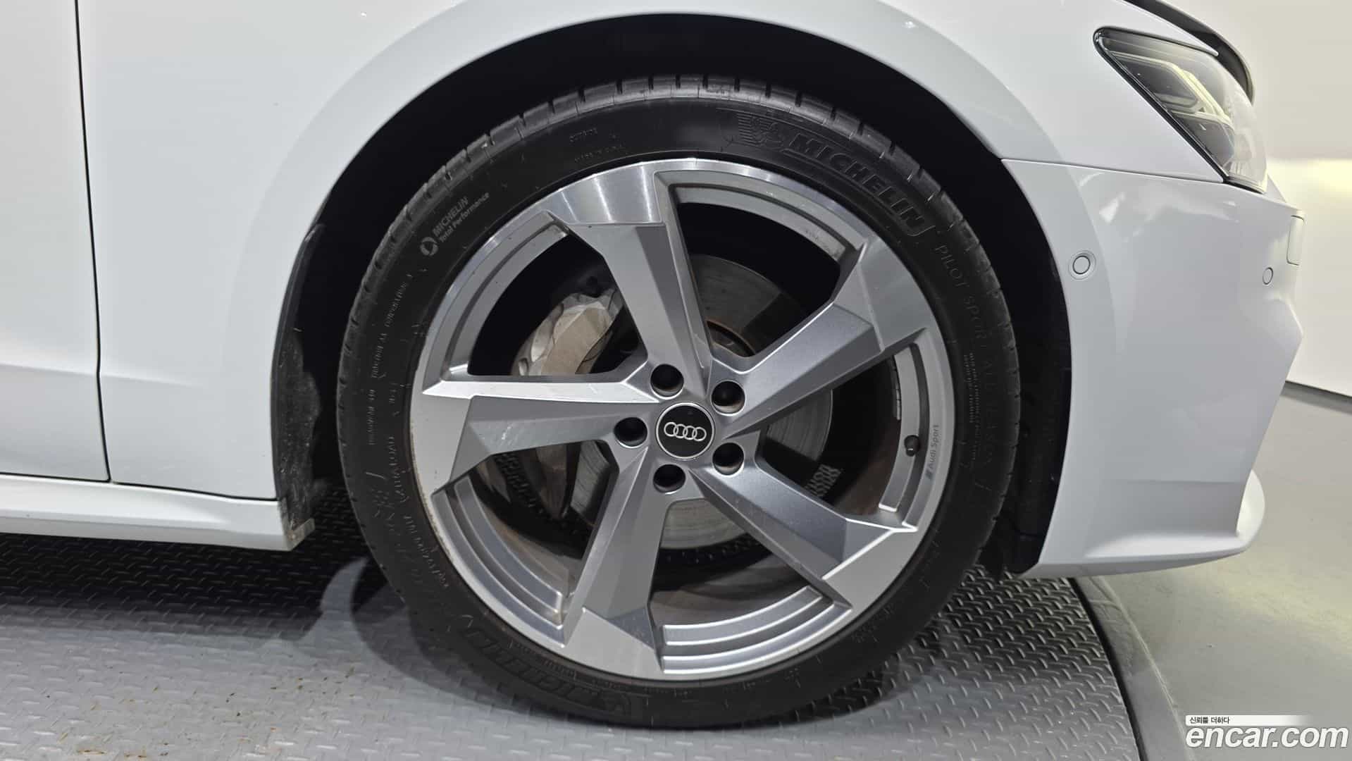 A7 Audi 2022.1-OUTER-005