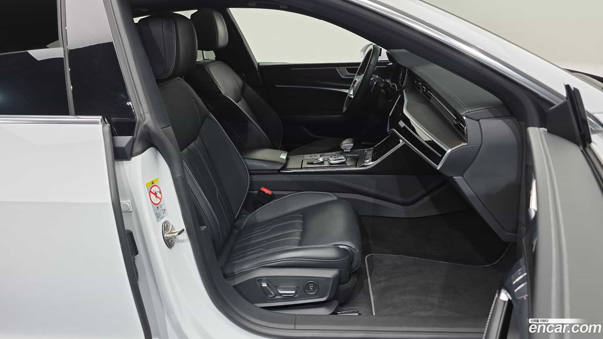 A7 Audi 2022.1-INNER-010