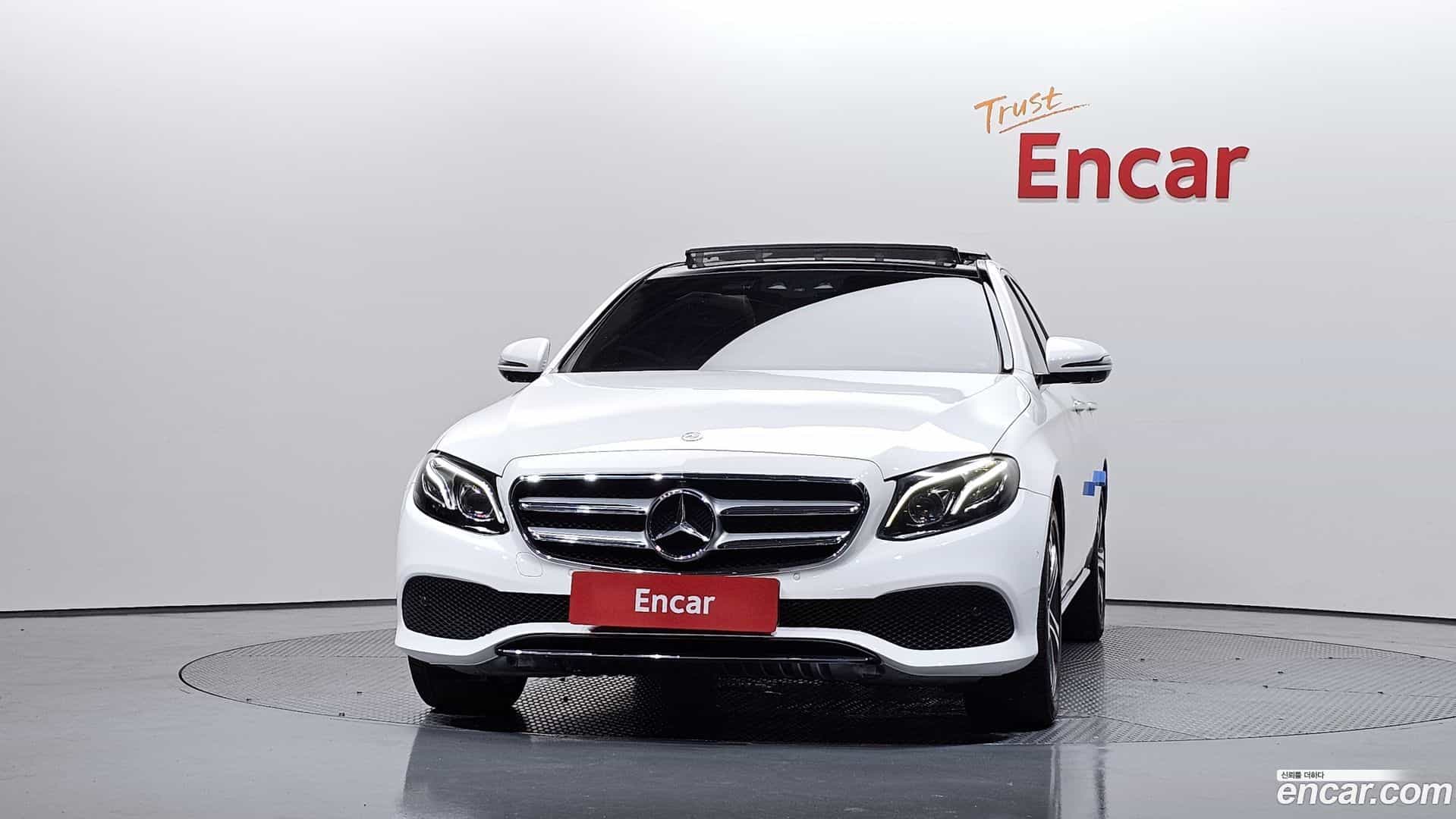E-Class Mercedes-Benz 2016.10-OUTER-003