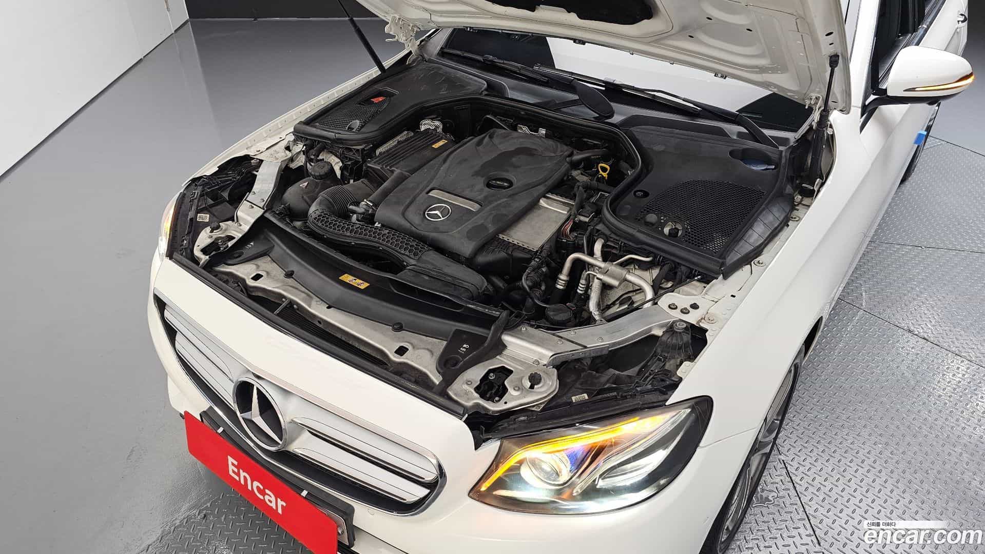 E-Class Mercedes-Benz 2016.10-OUTER-006
