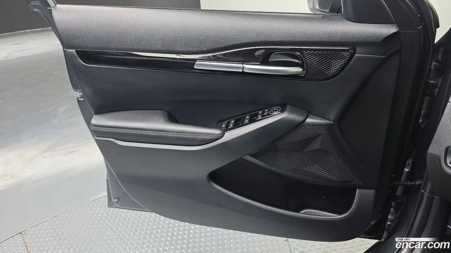 Seltos Kia 2023.6-INNER-034