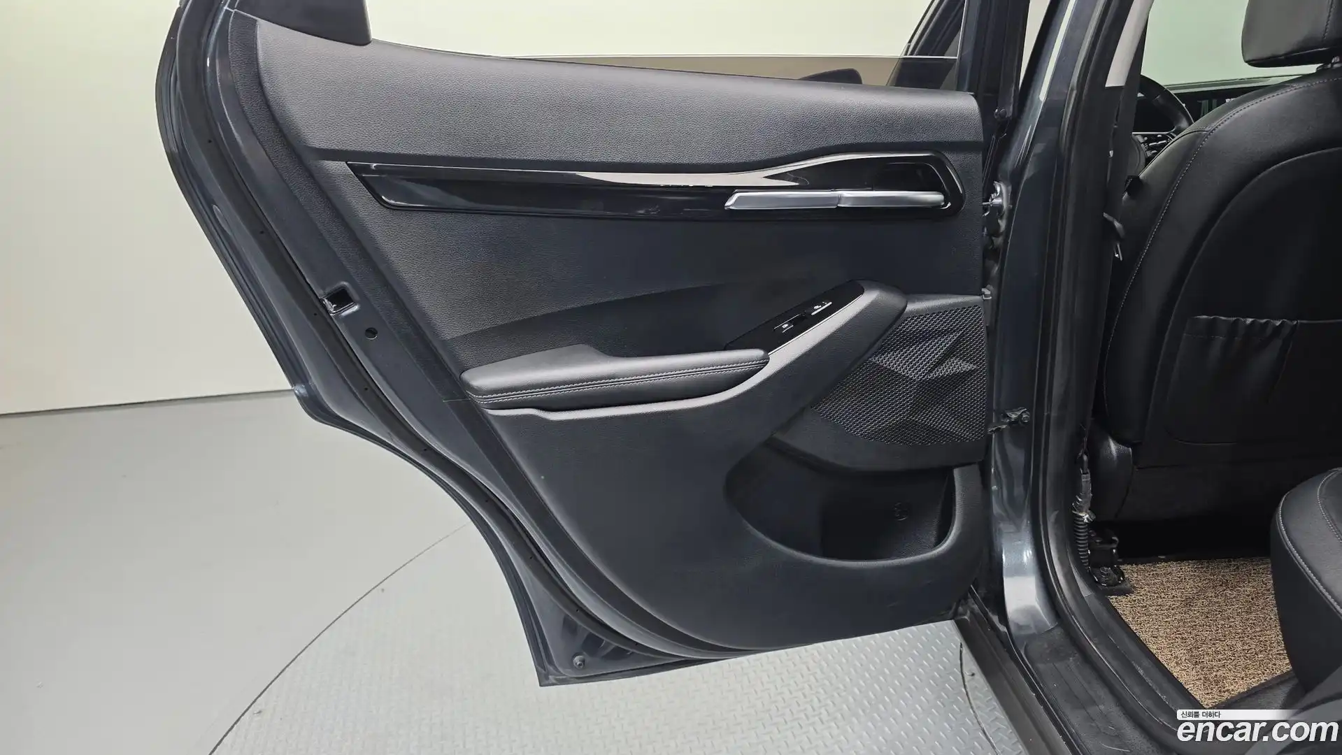 Seltos Kia 2023.6-INNER-035