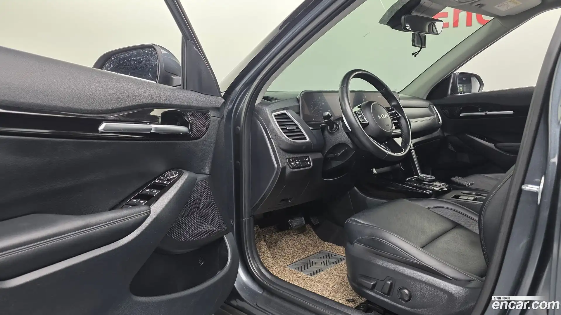 Seltos Kia 2023.6-INNER-036
